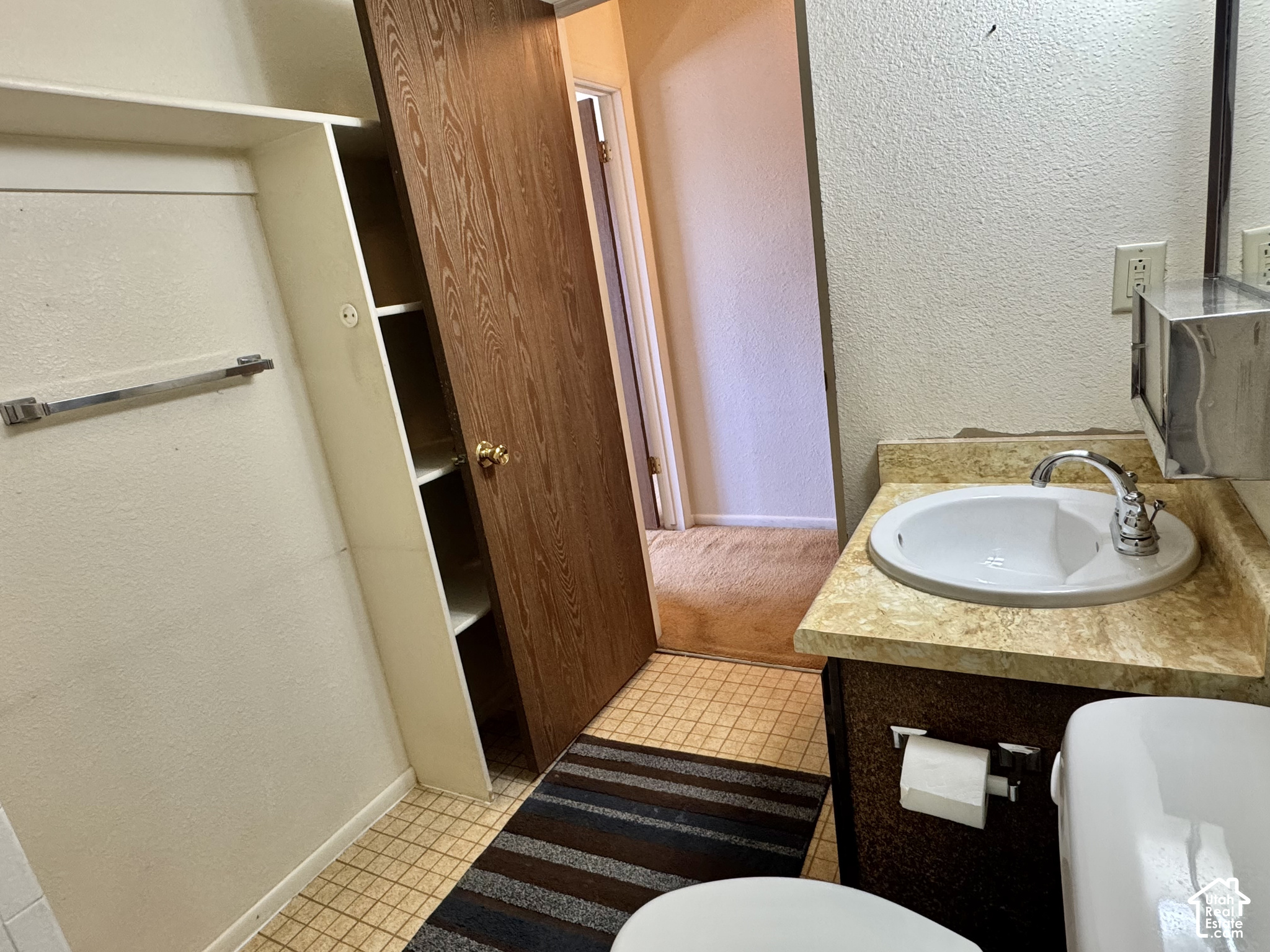 property viewer photo 7