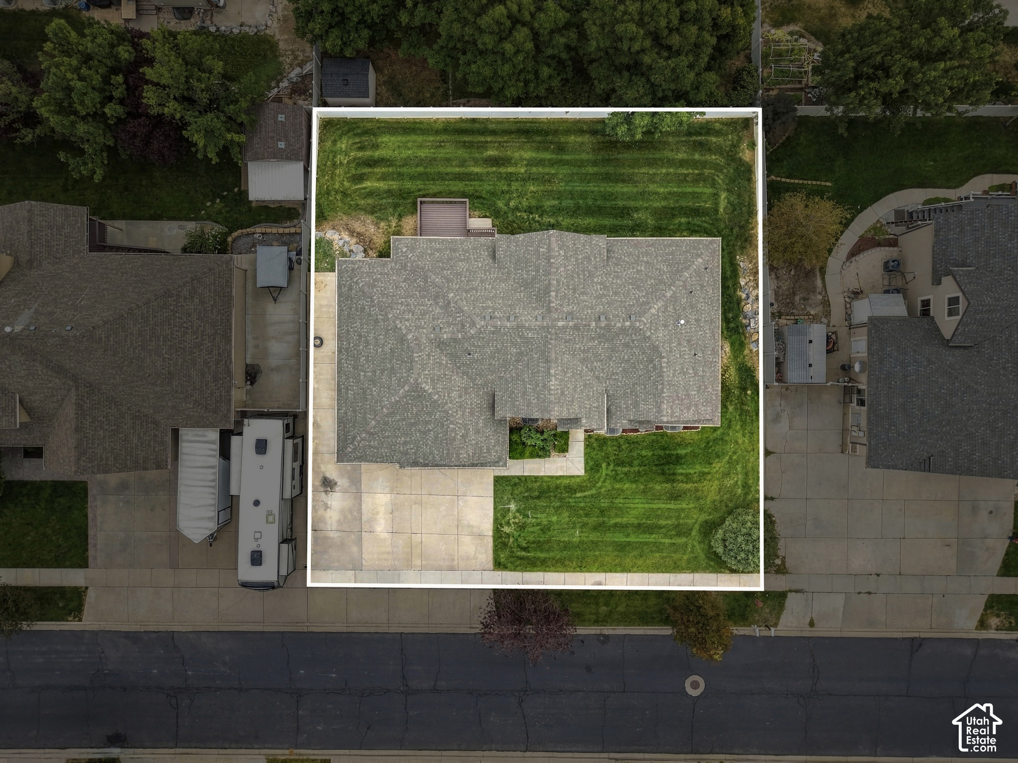 main property photo 47