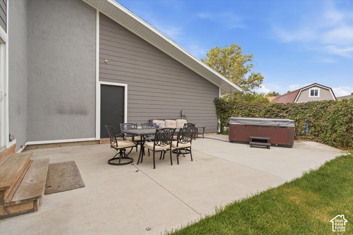 main property photo 24