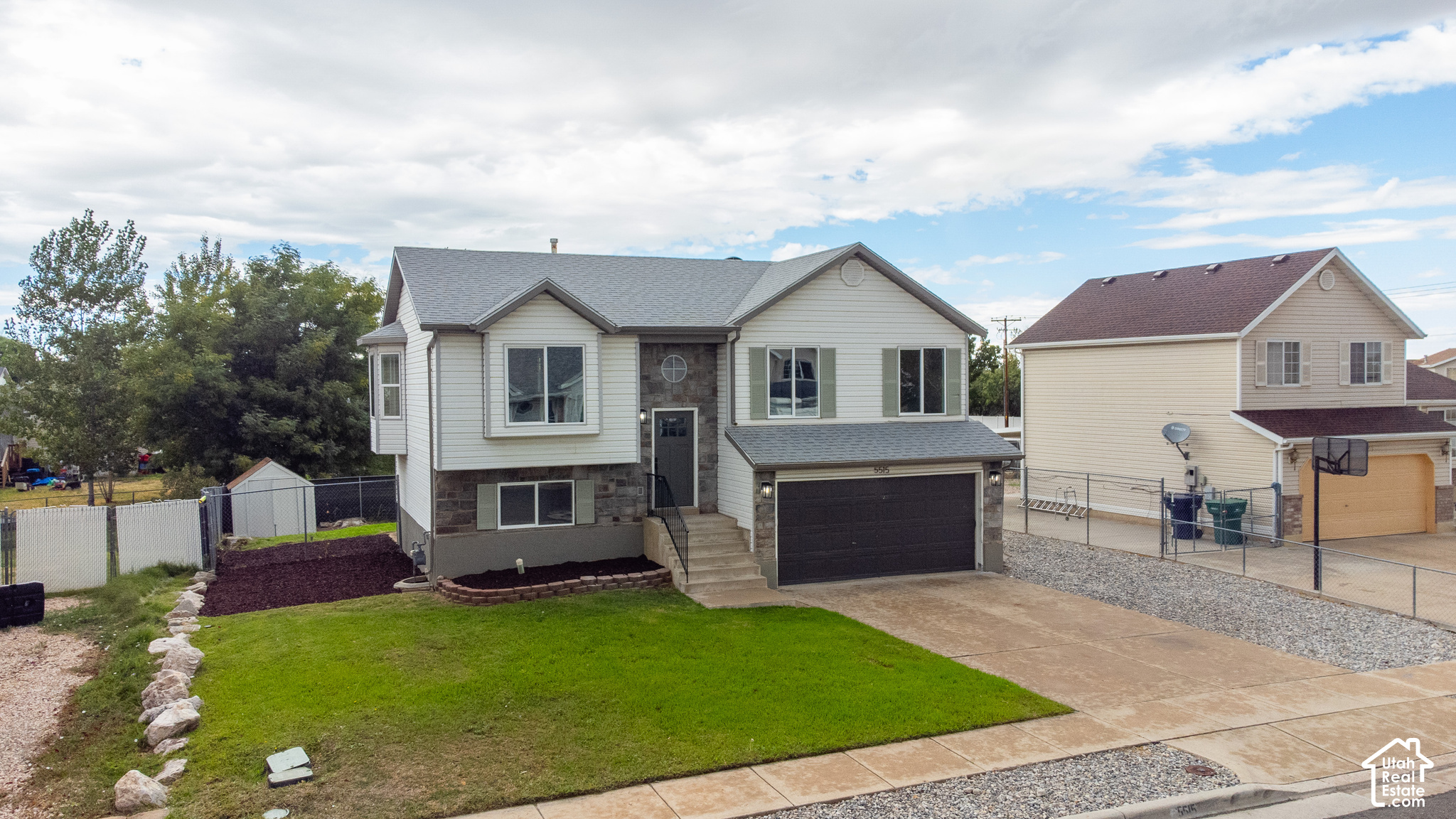 main property photo 16