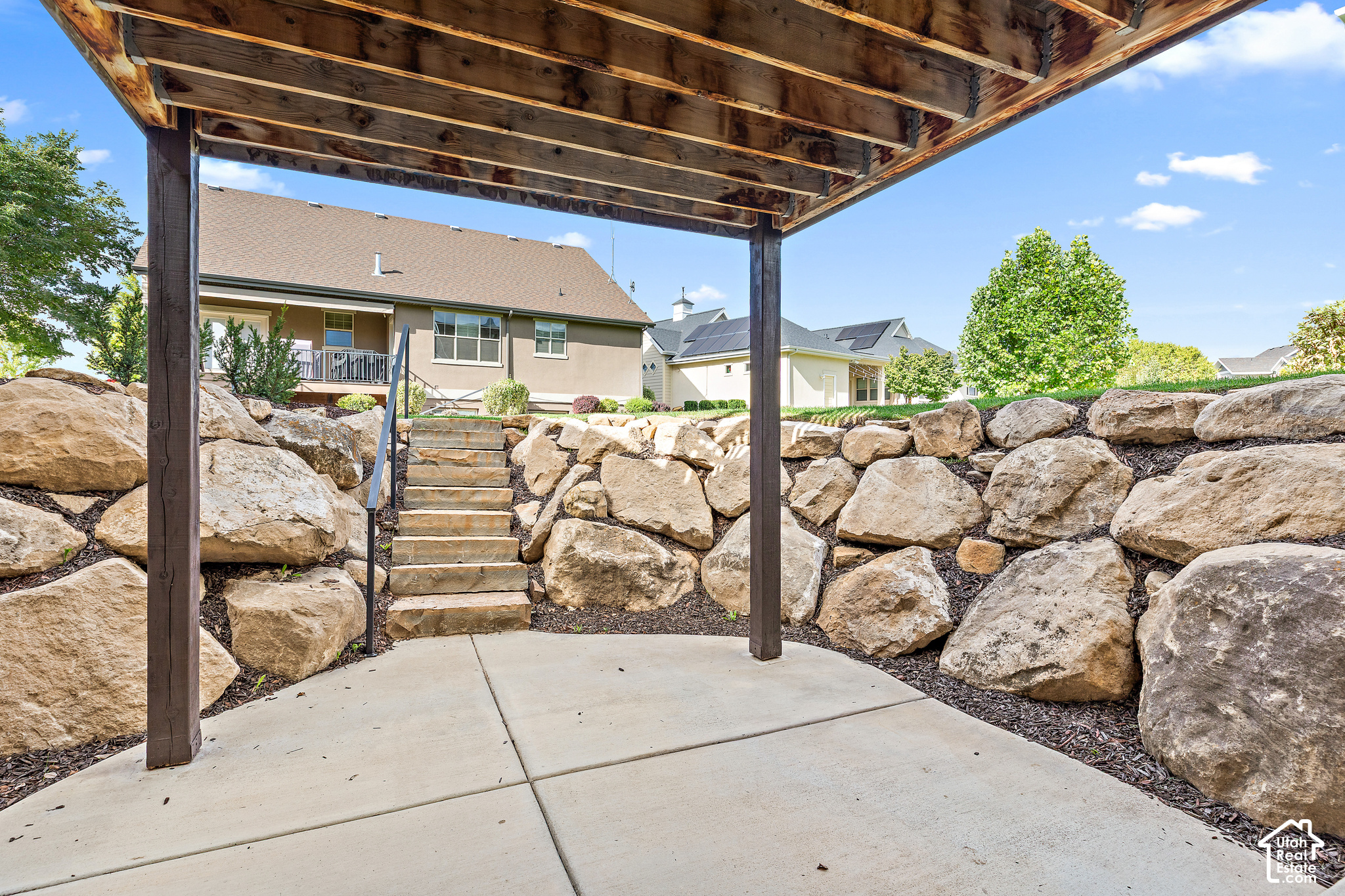 main property photo 31