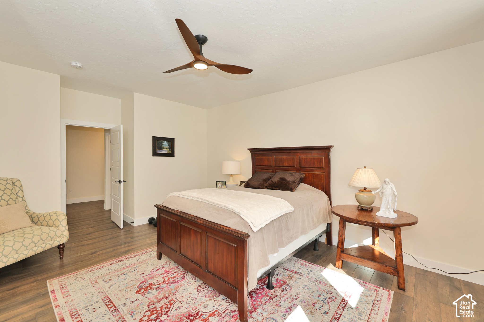 main property photo 13