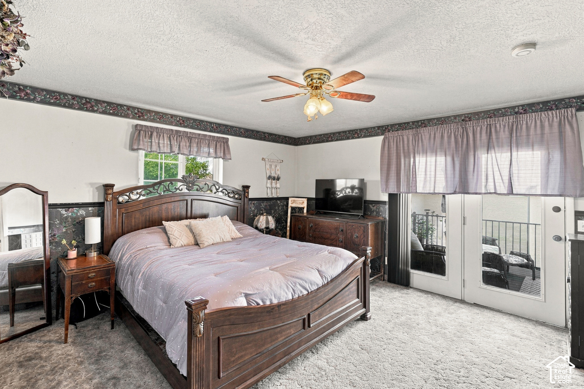 main property photo 17
