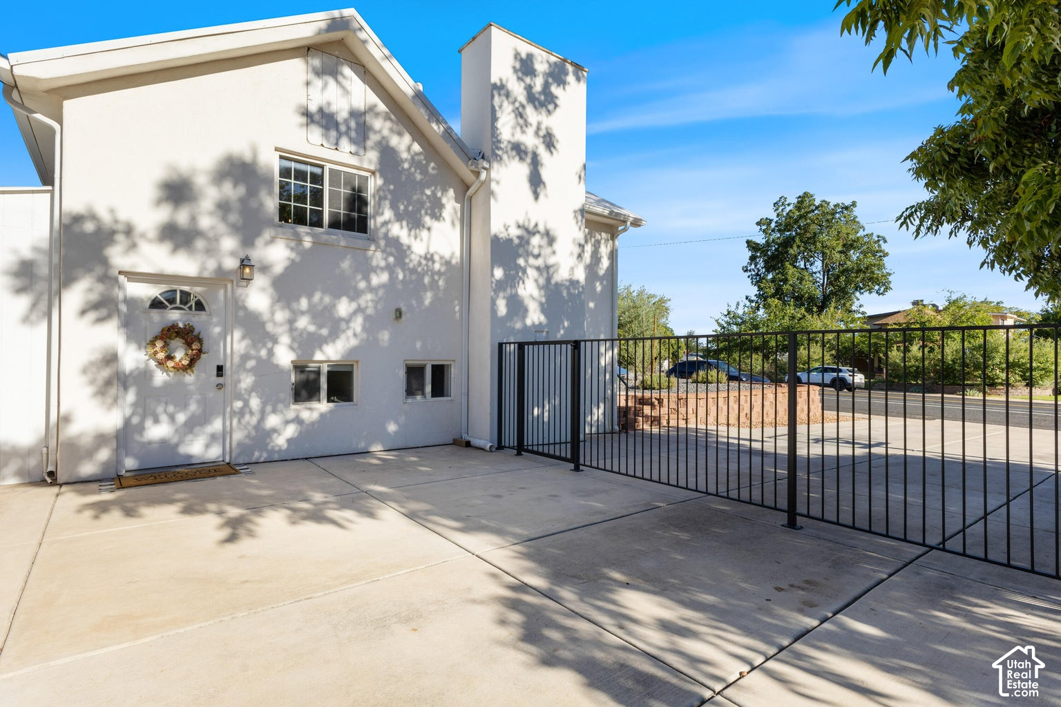 main property photo 33
