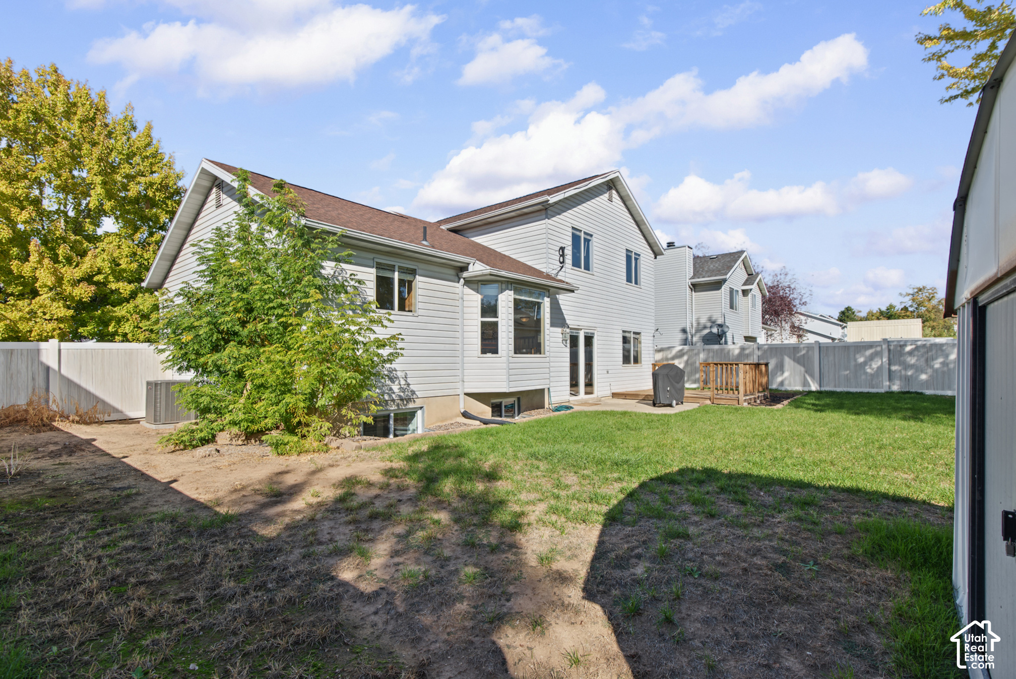 main property photo 27