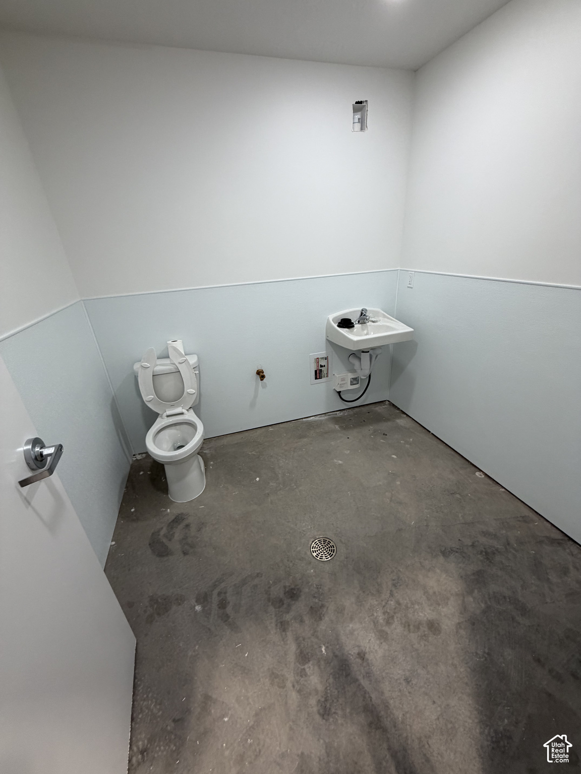 main property photo 10