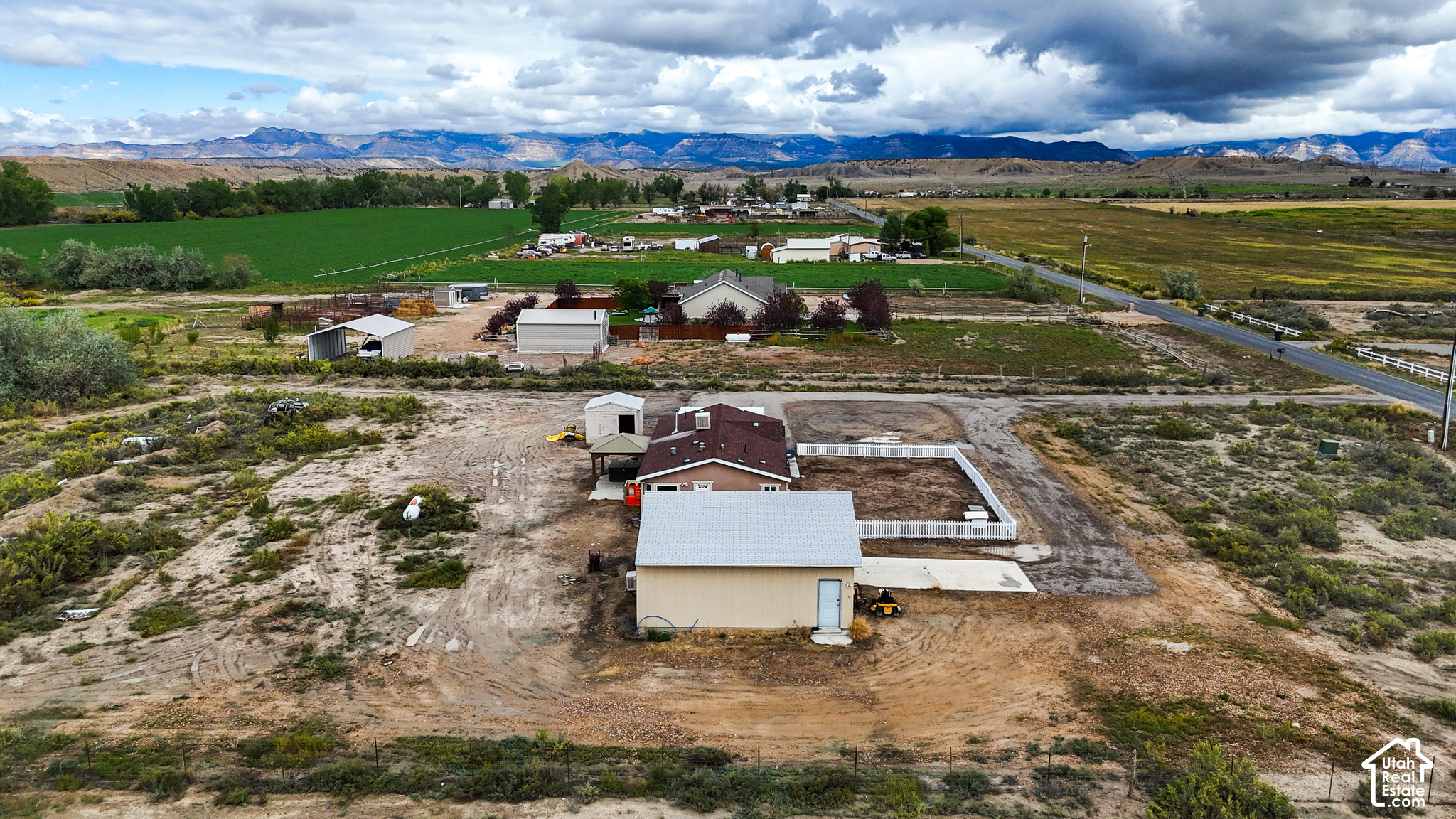 main property photo 18