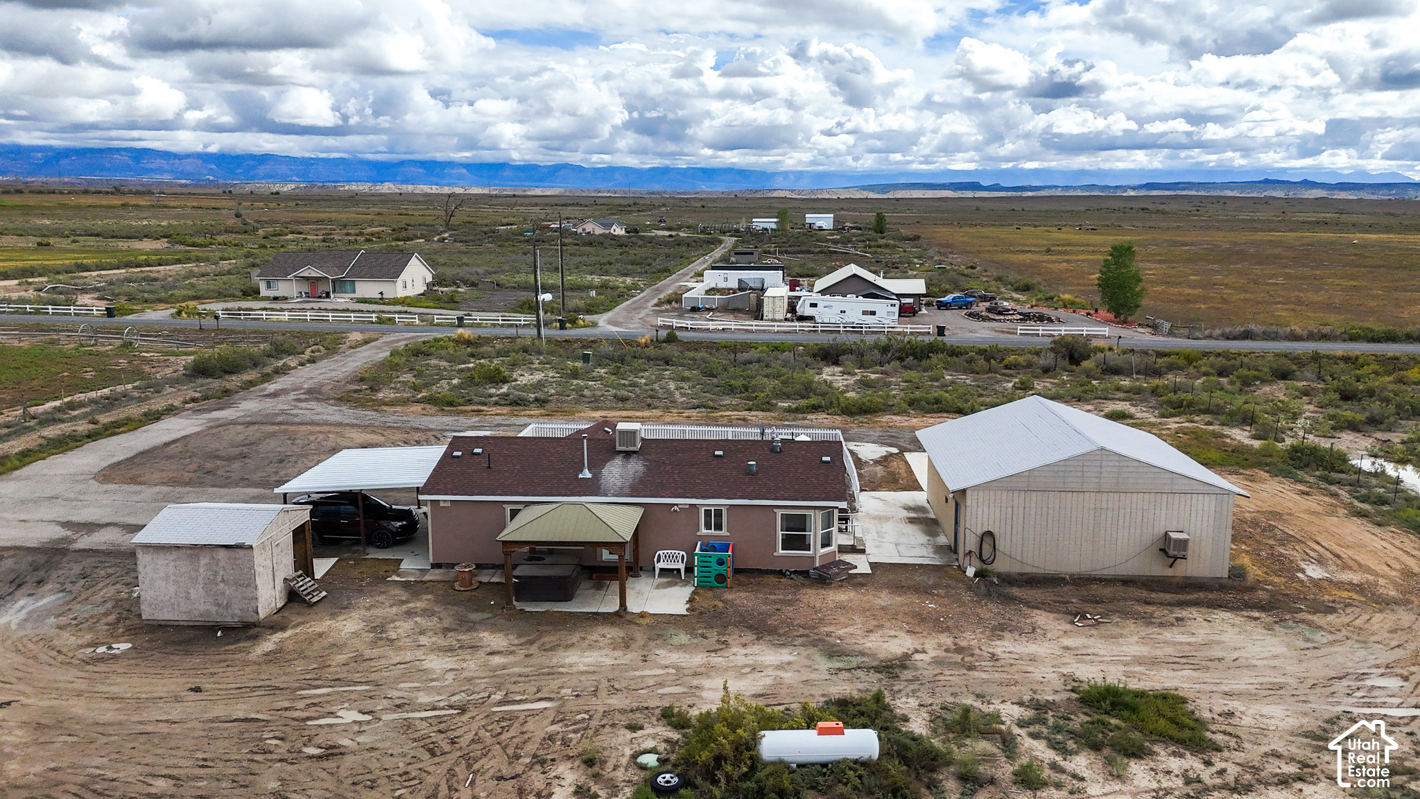 main property photo 22
