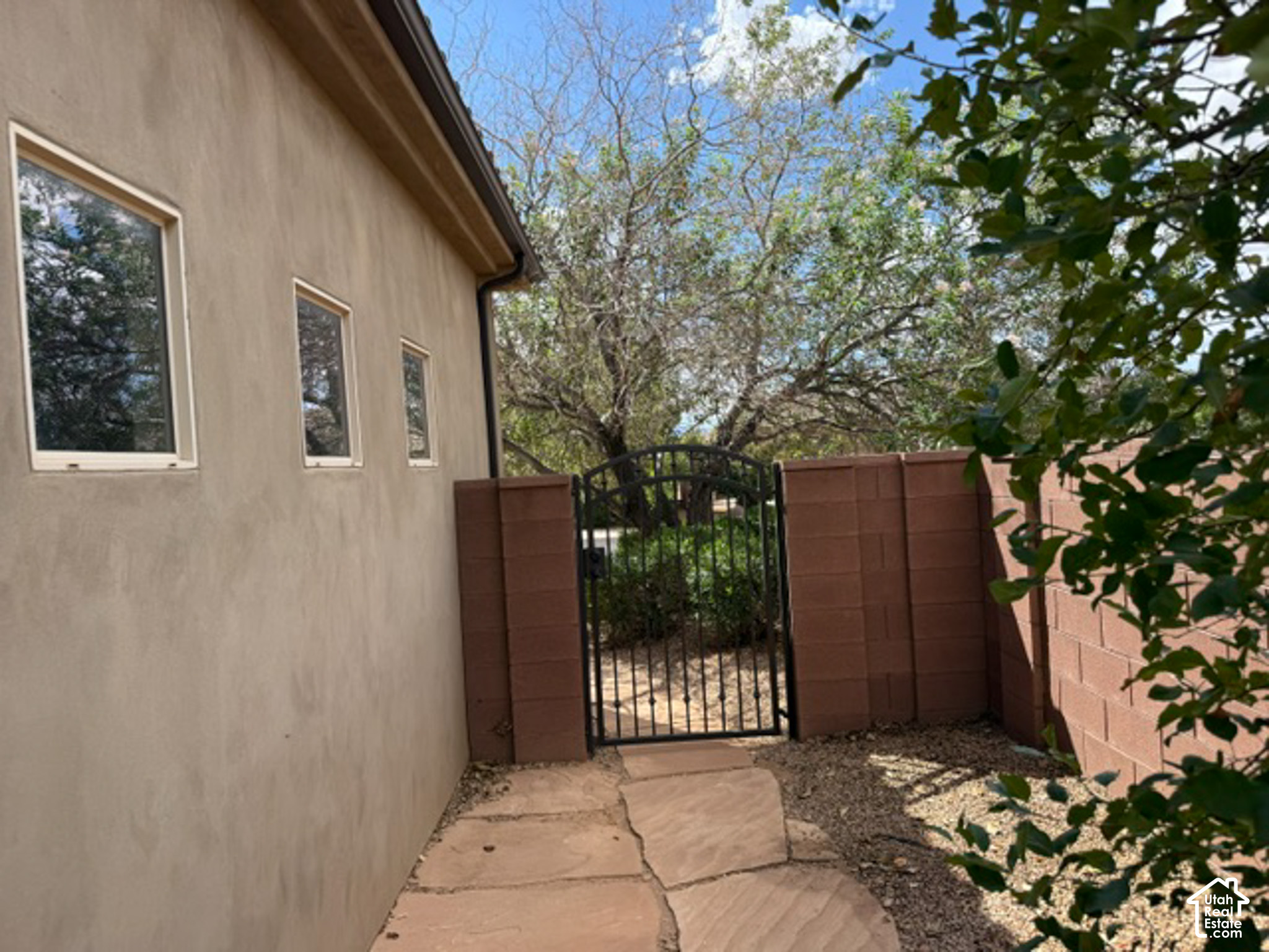main property photo 59