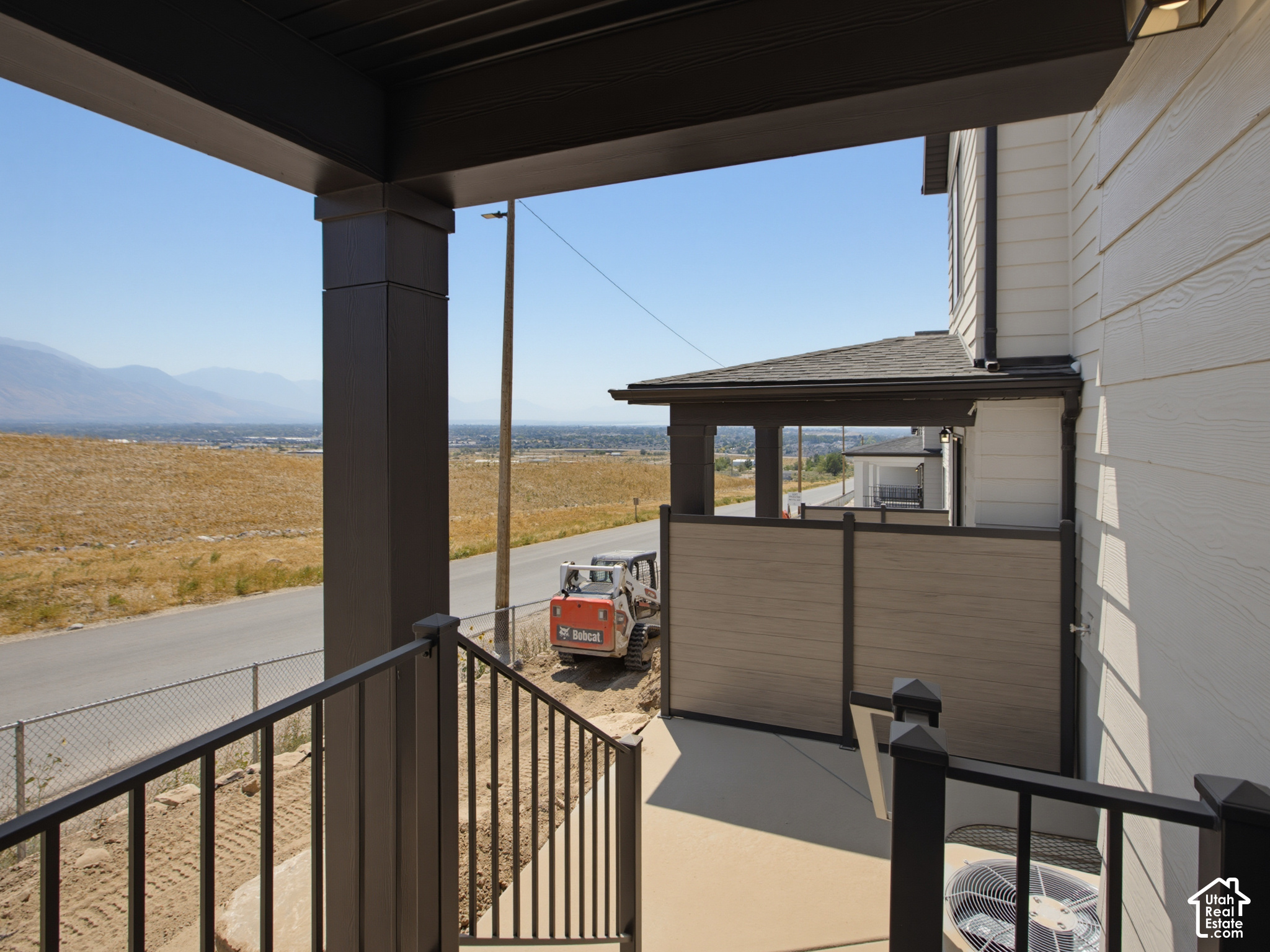main property photo 14
