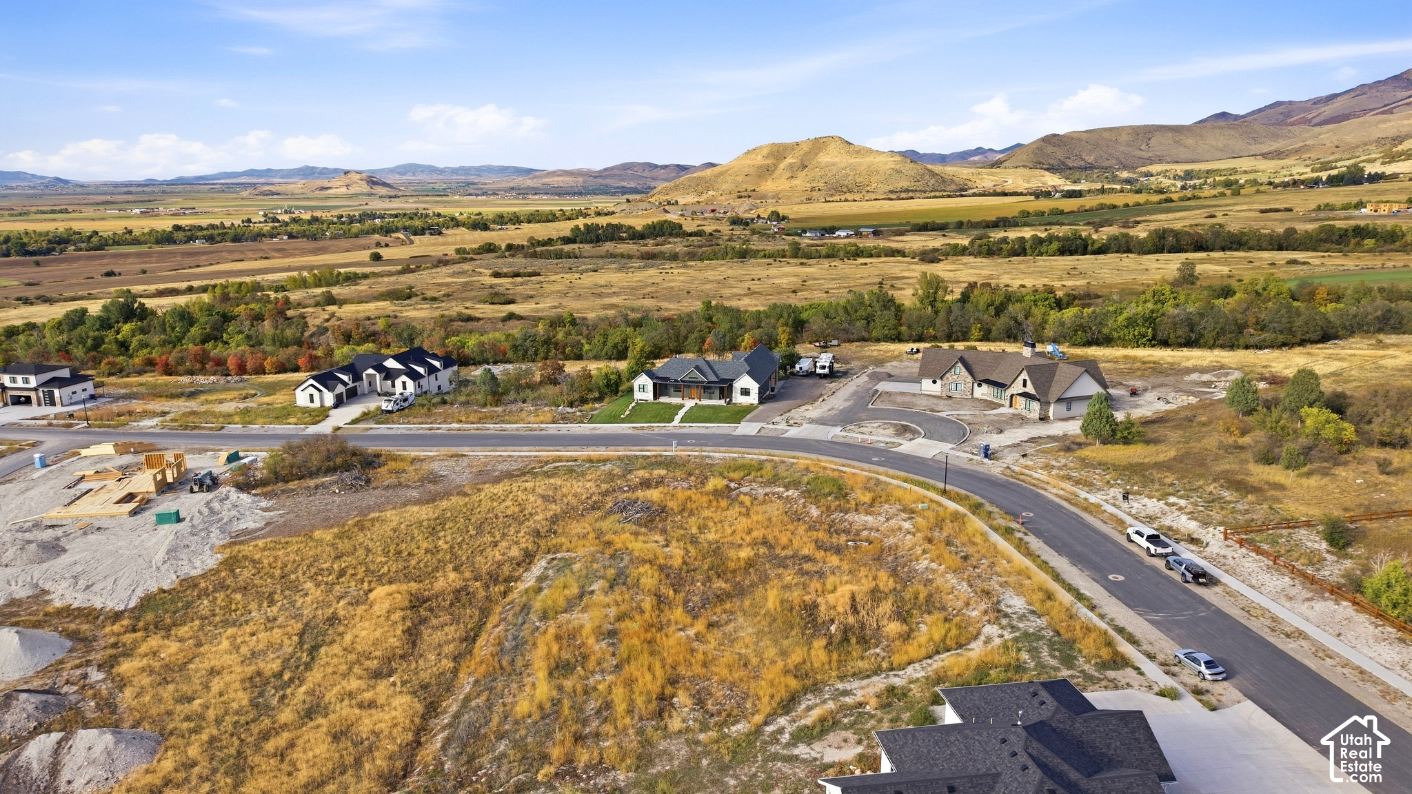 main property photo 11