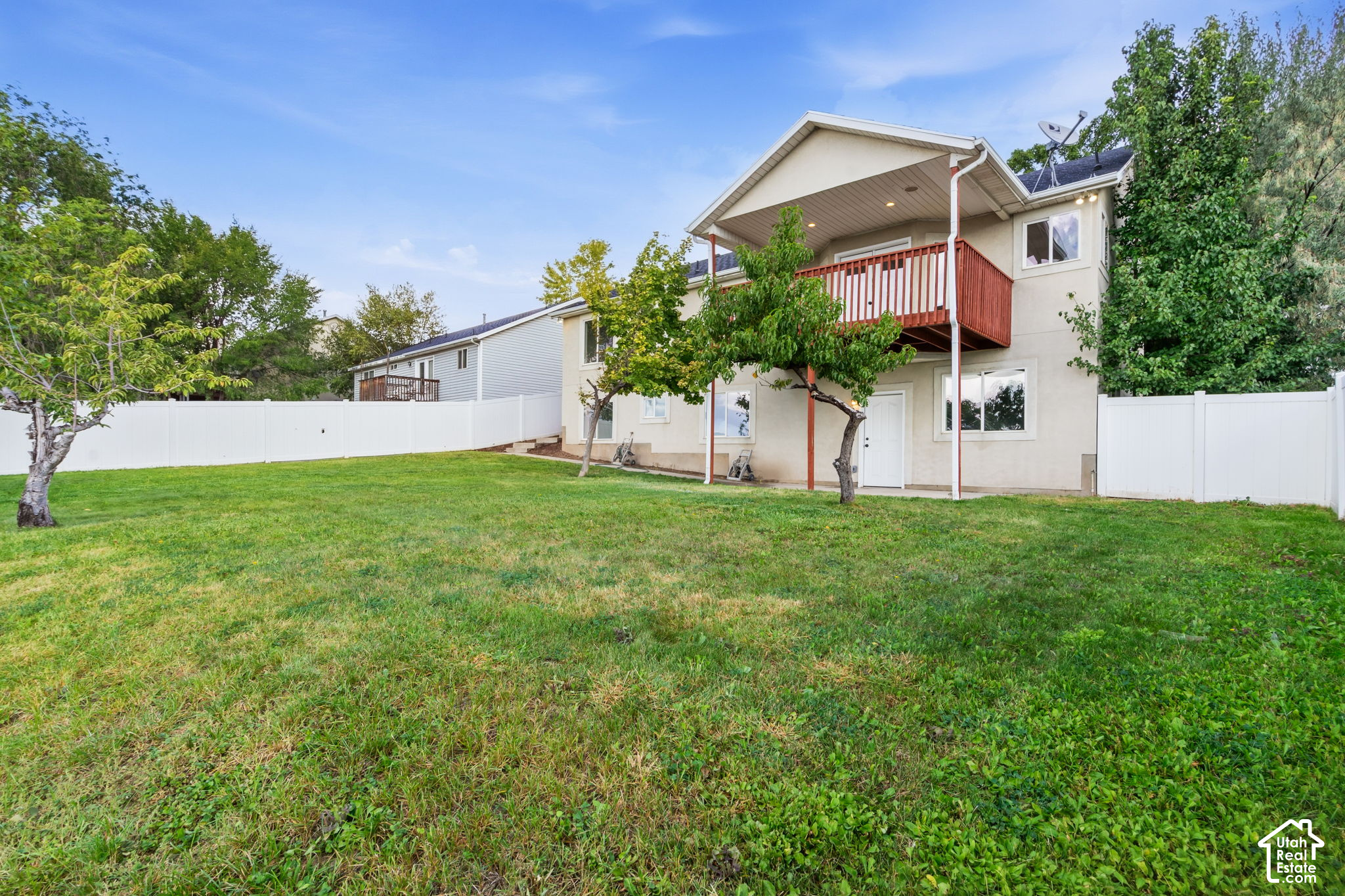 main property photo 39