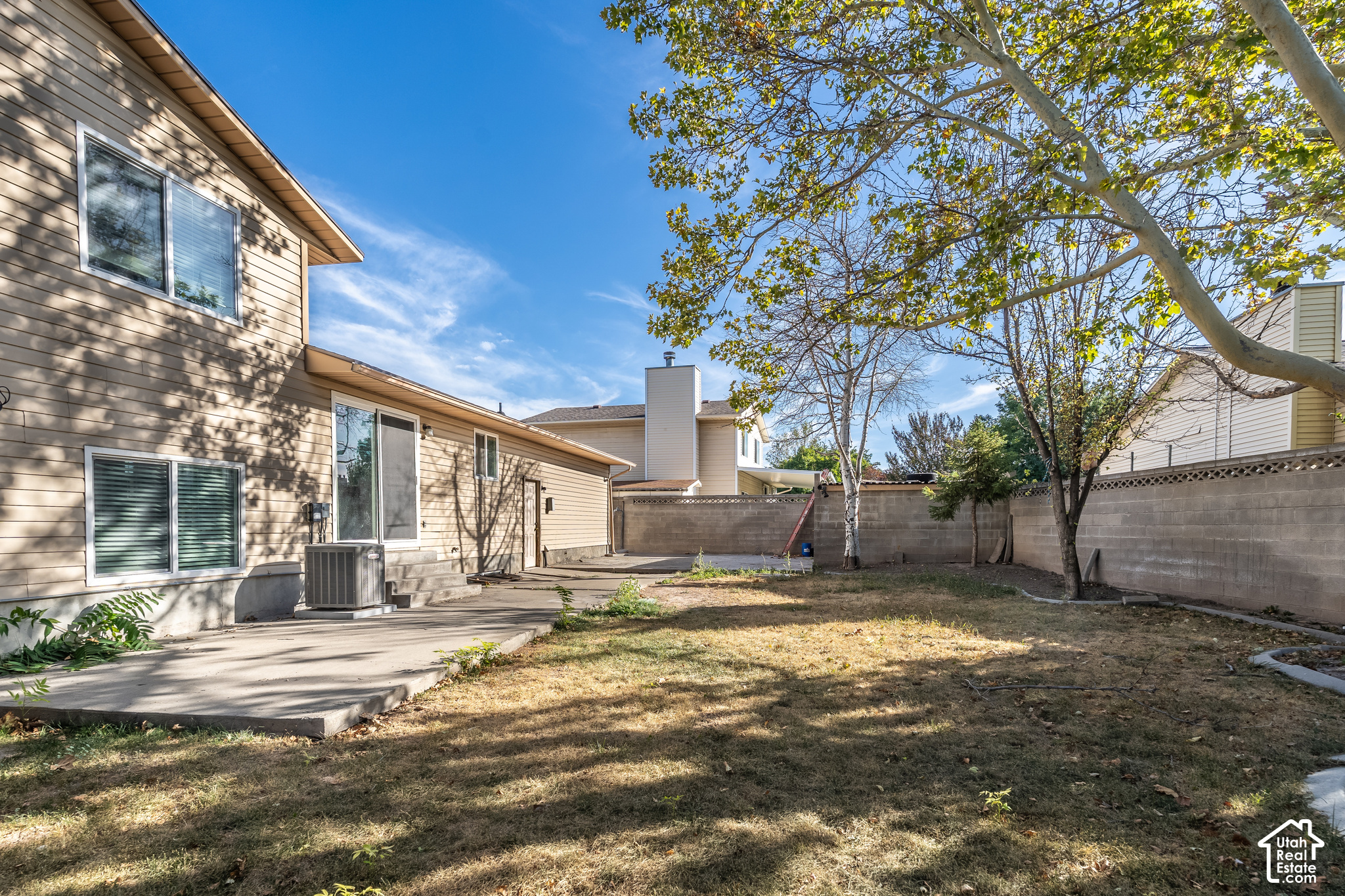 main property photo 41