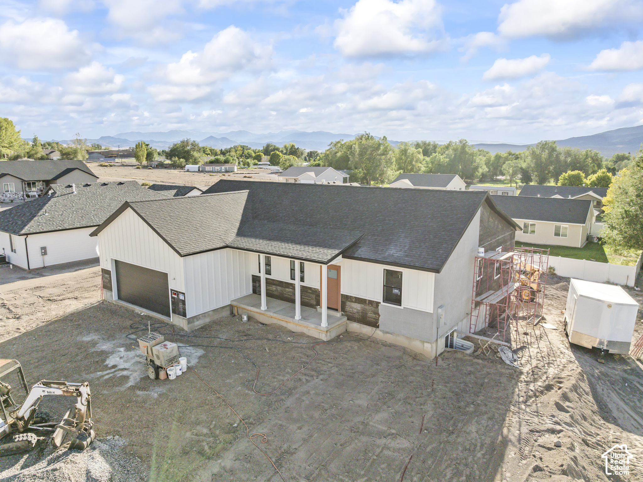 main property photo 60