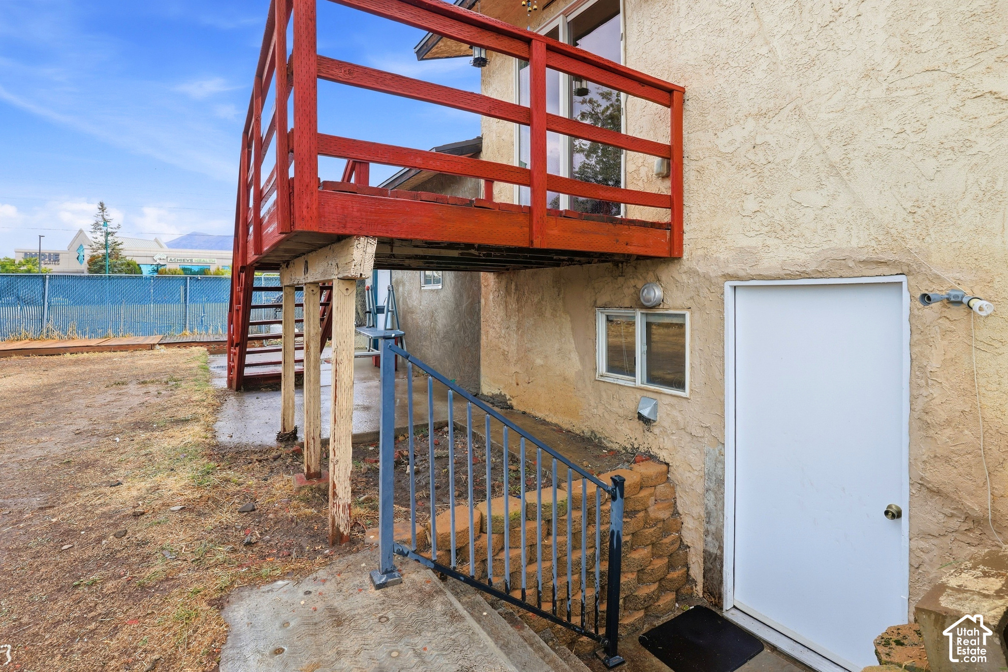 main property photo 34