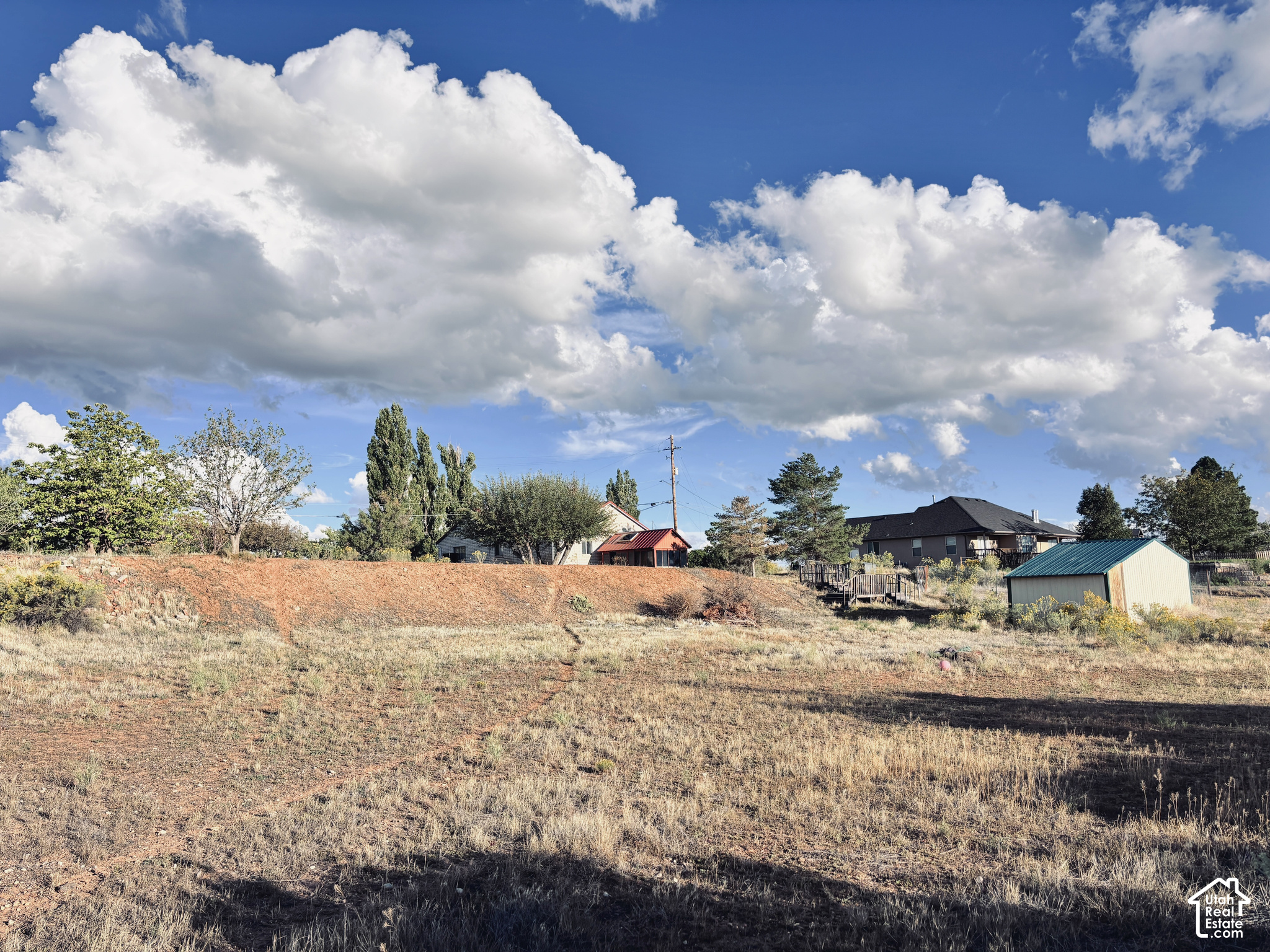 main property photo 40