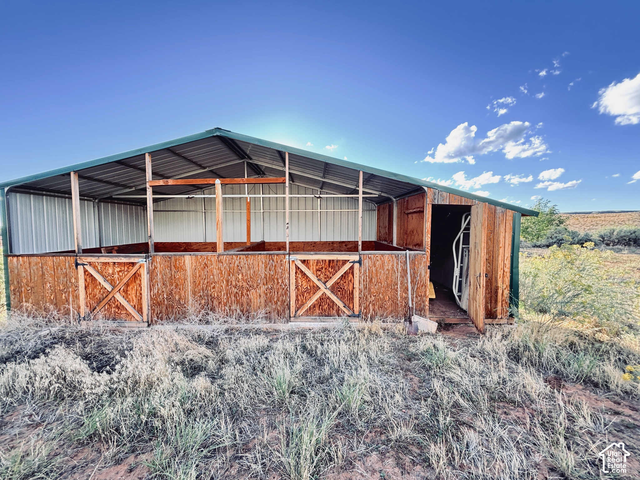 main property photo 45