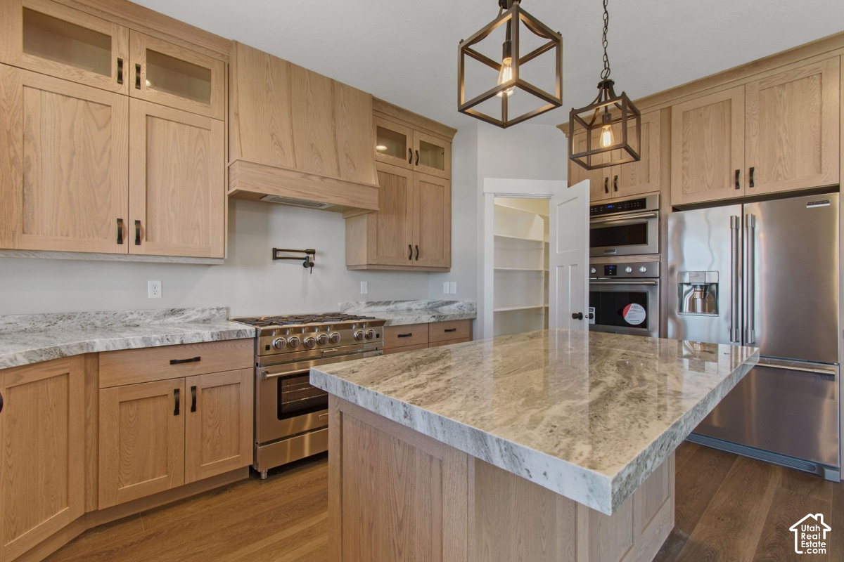main property photo 9