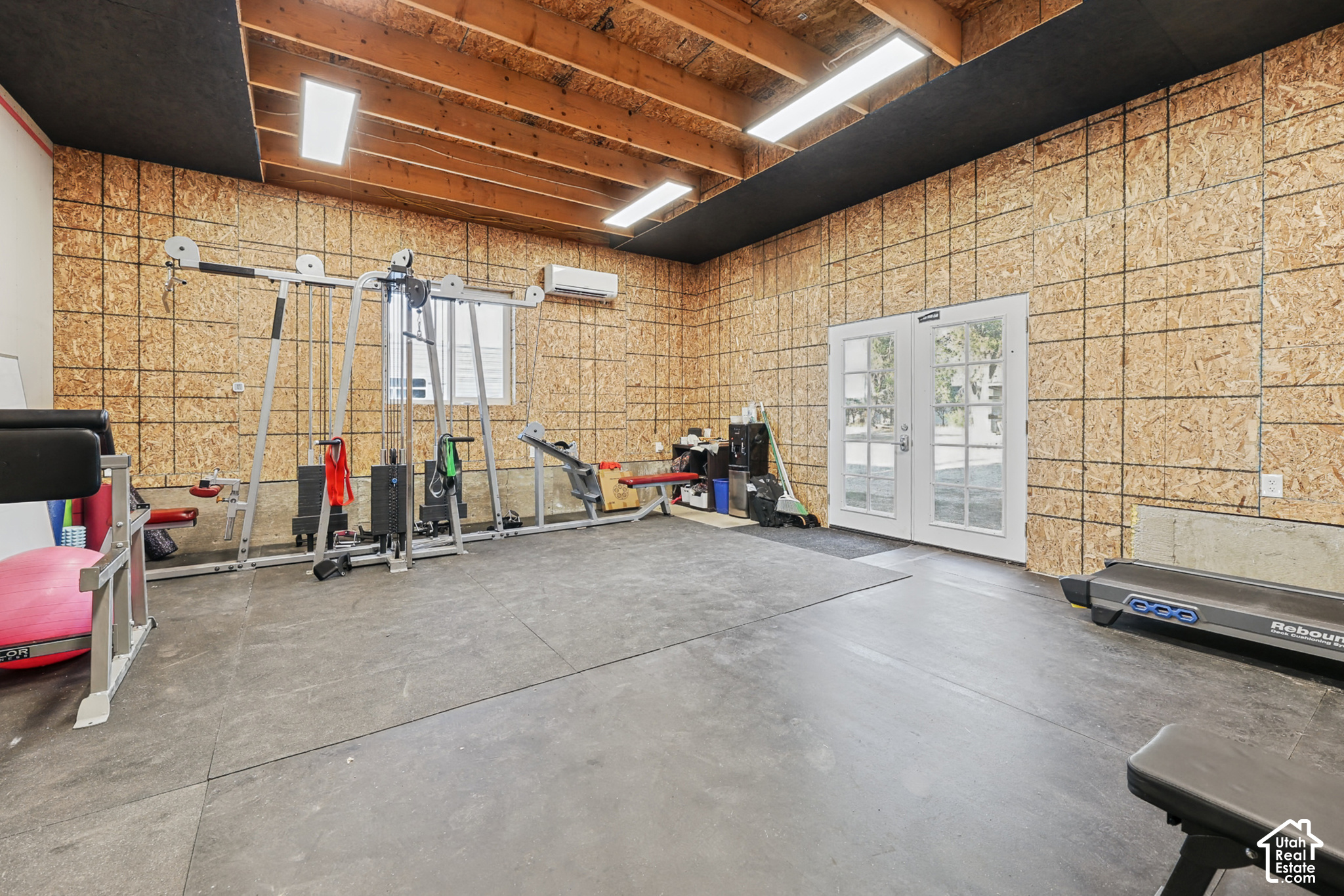 main property photo 73