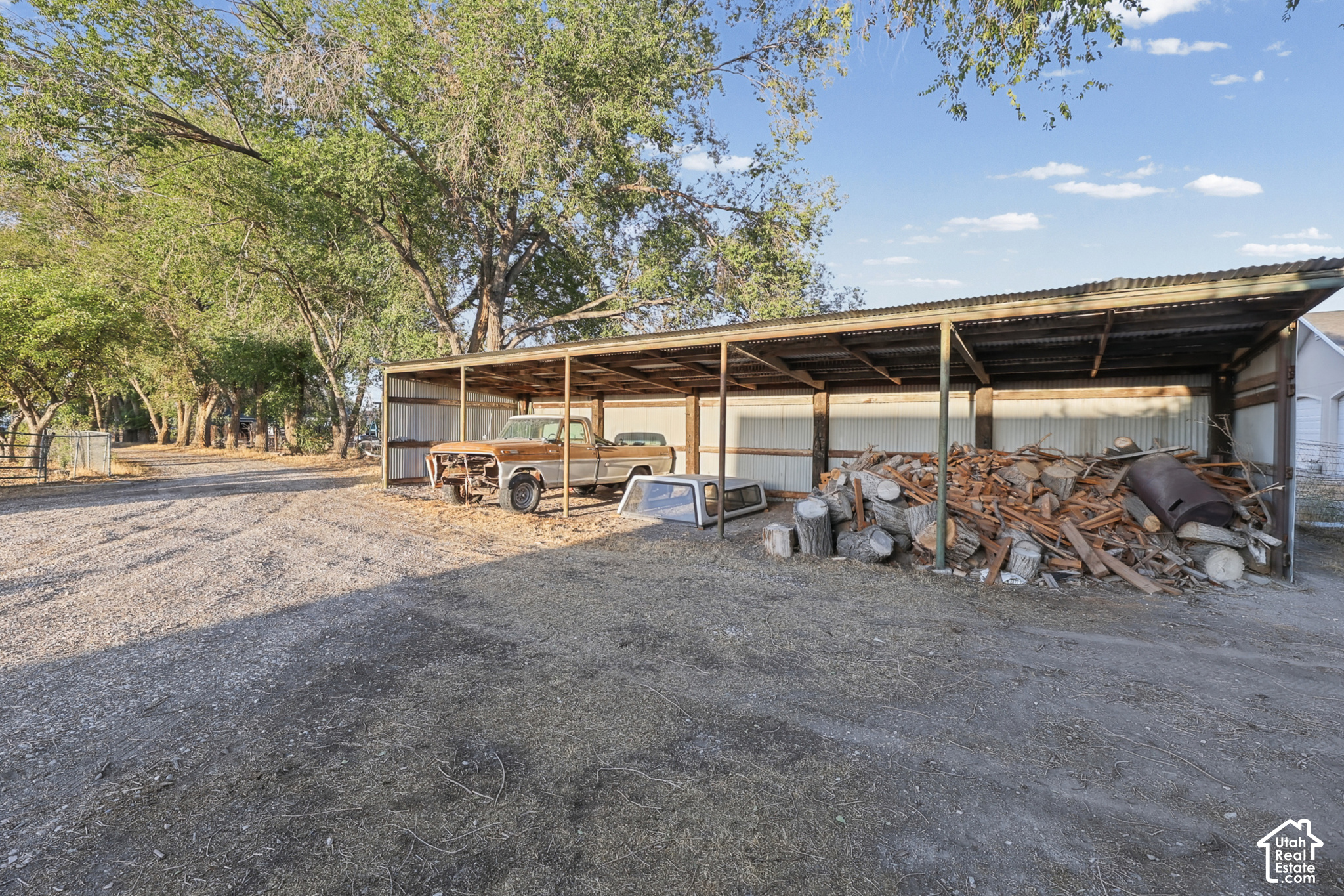 main property photo 74
