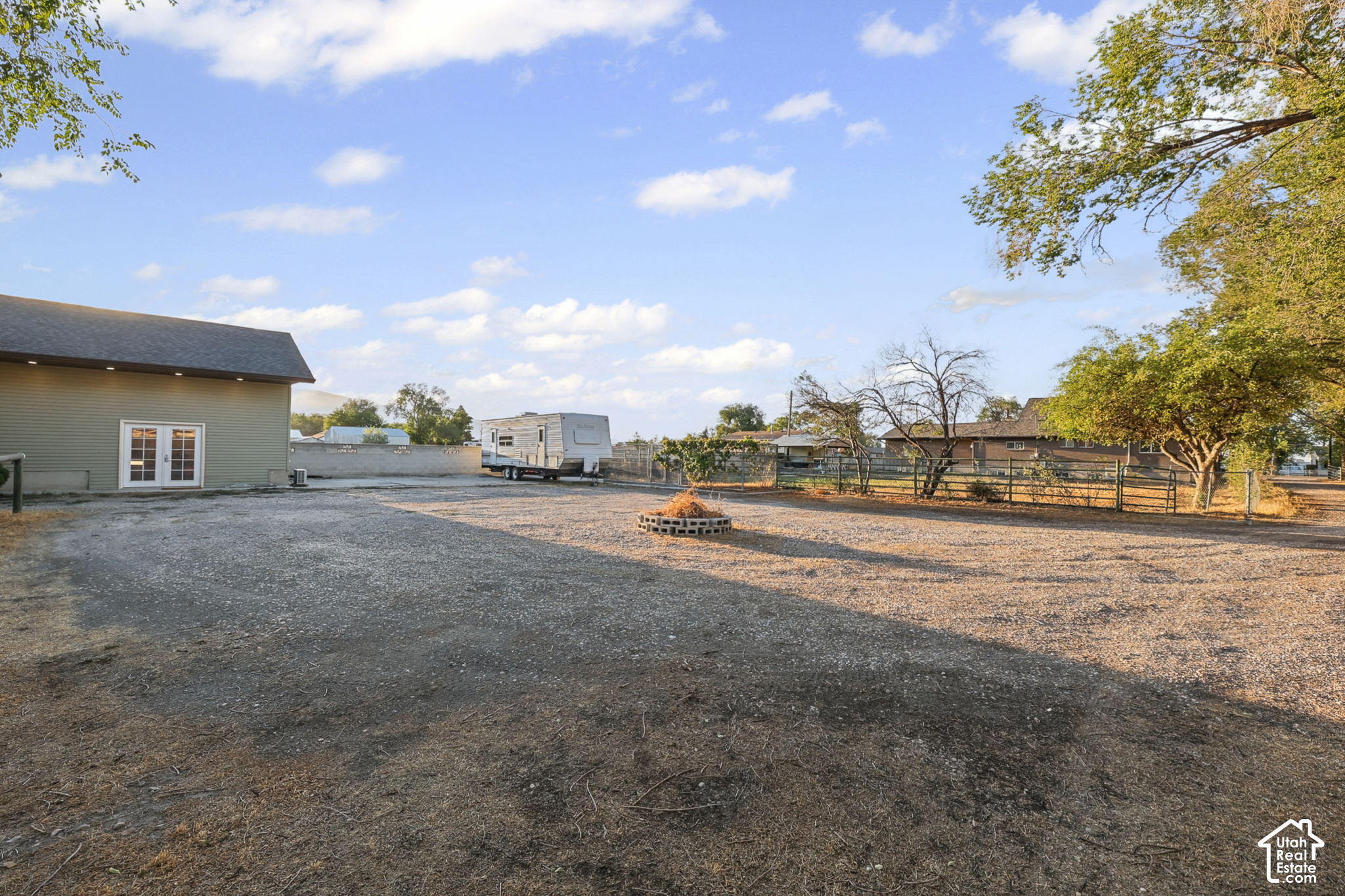 main property photo 75