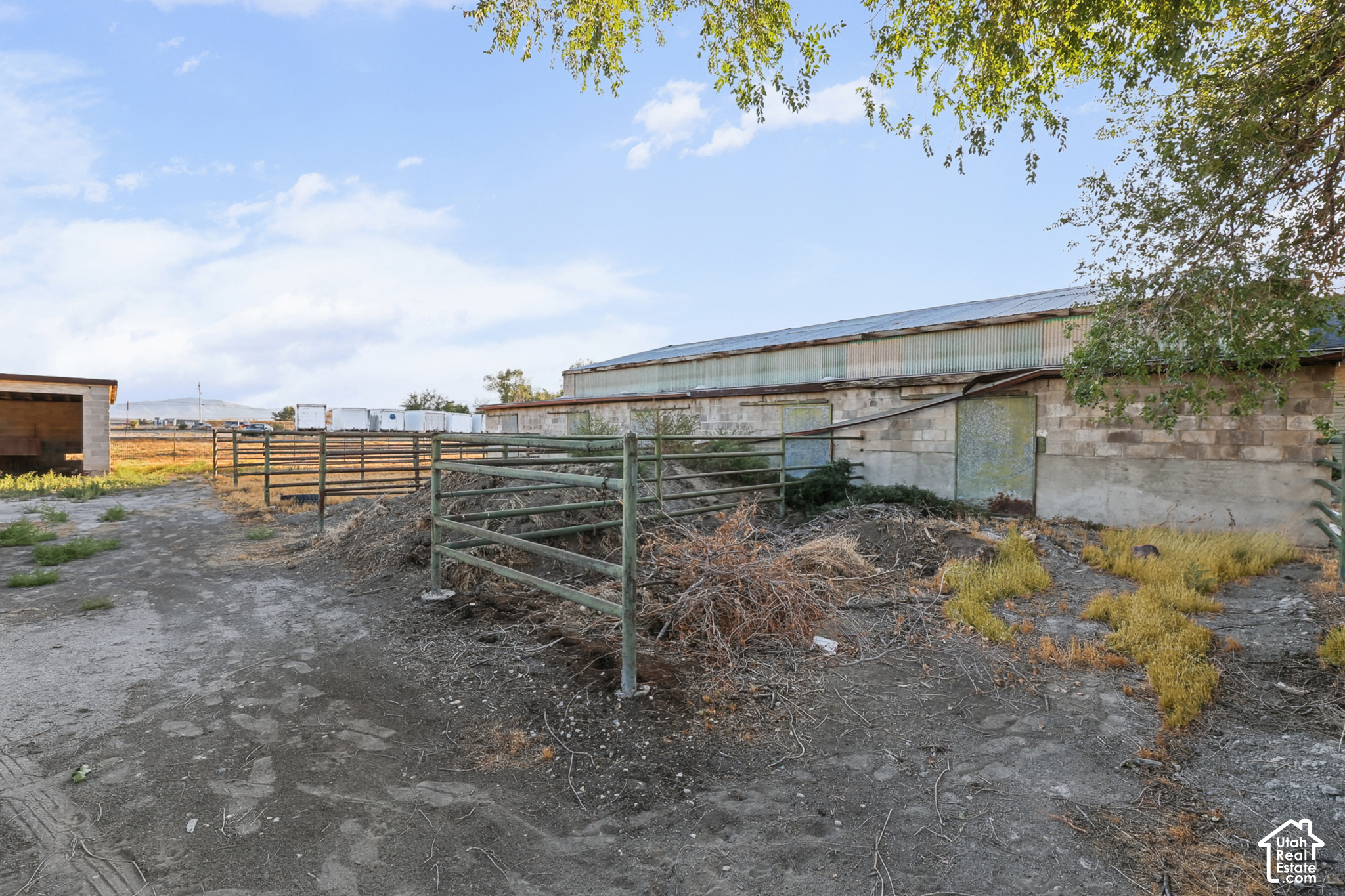 main property photo 76