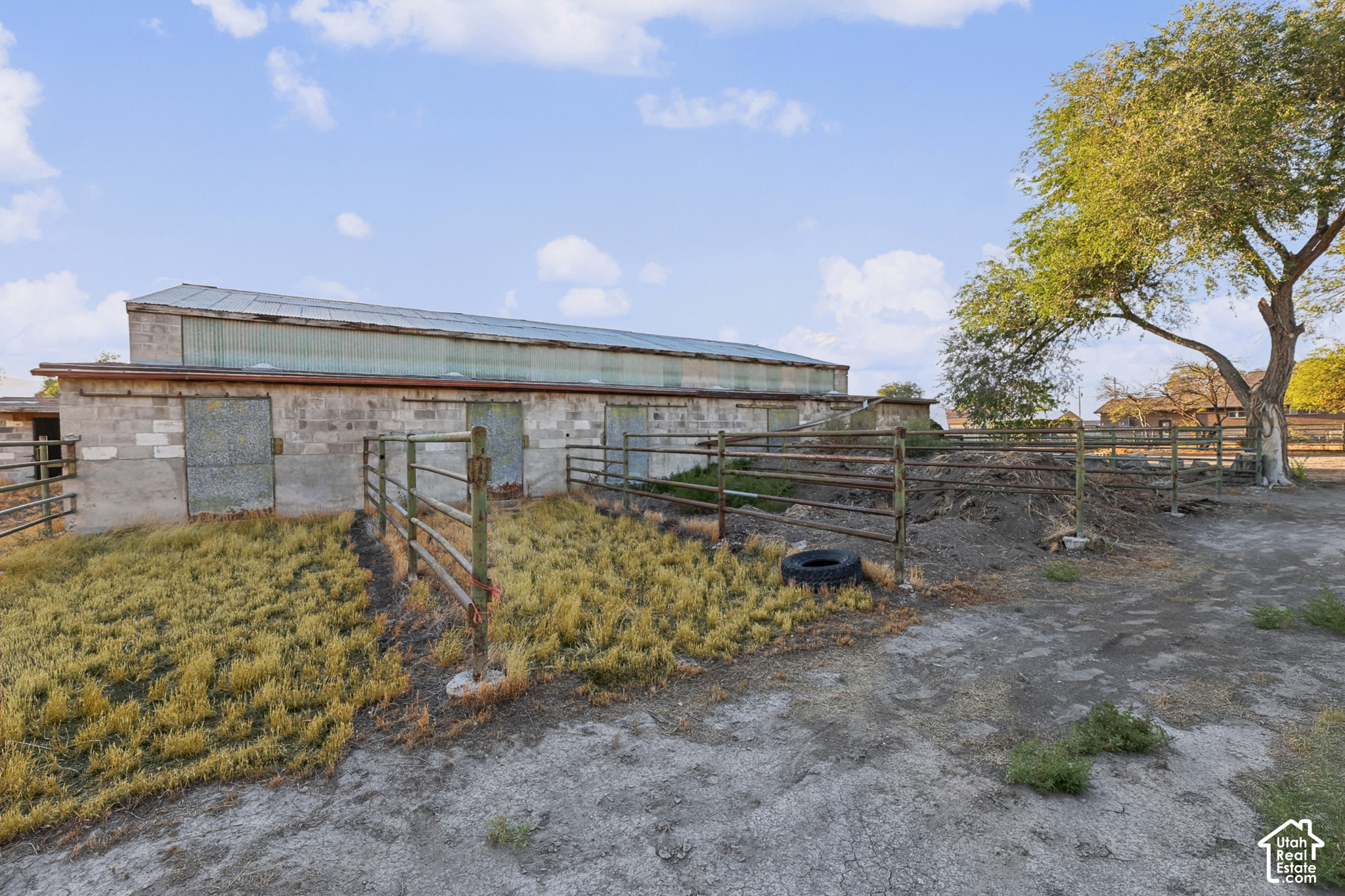 main property photo 78