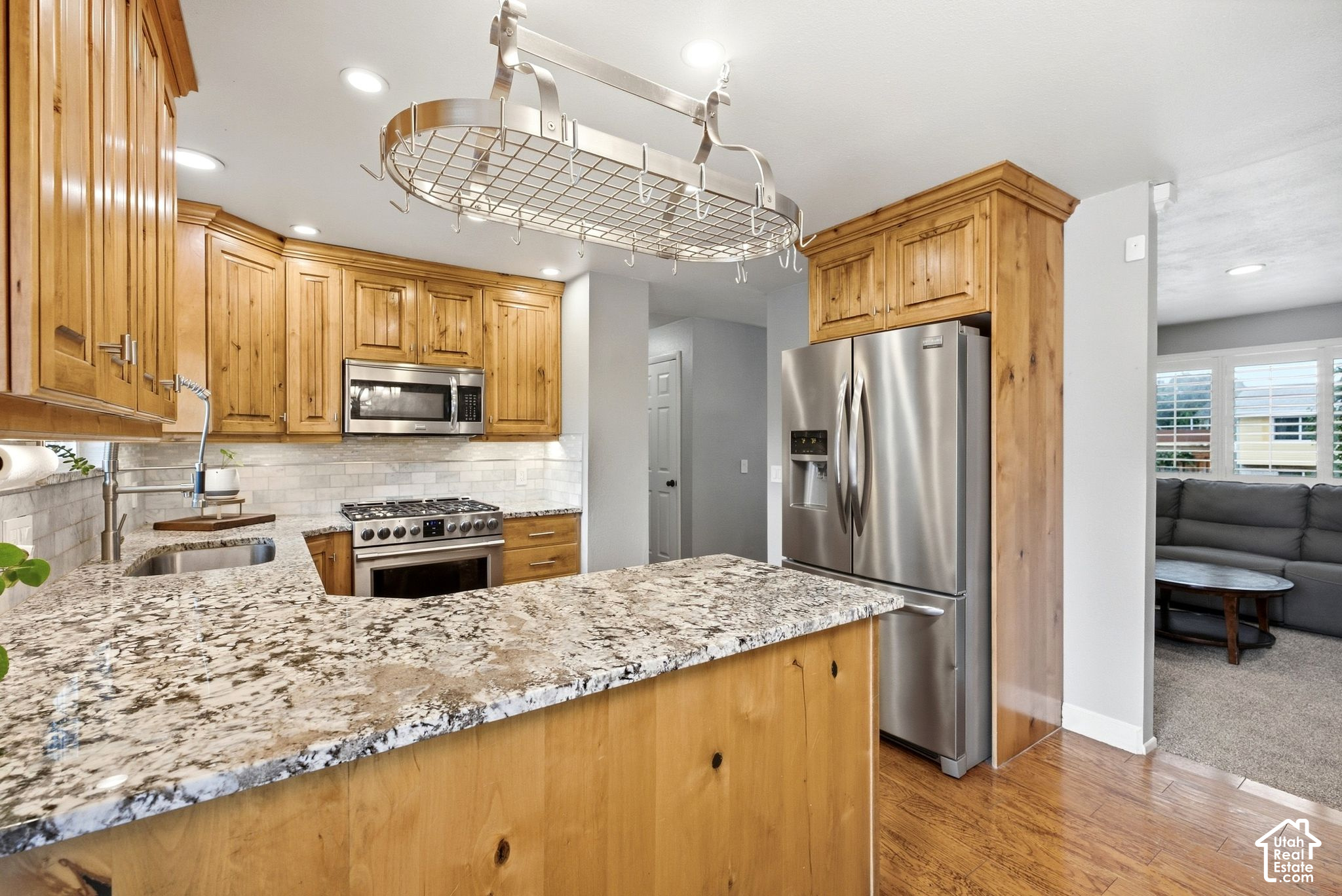 main property photo 7