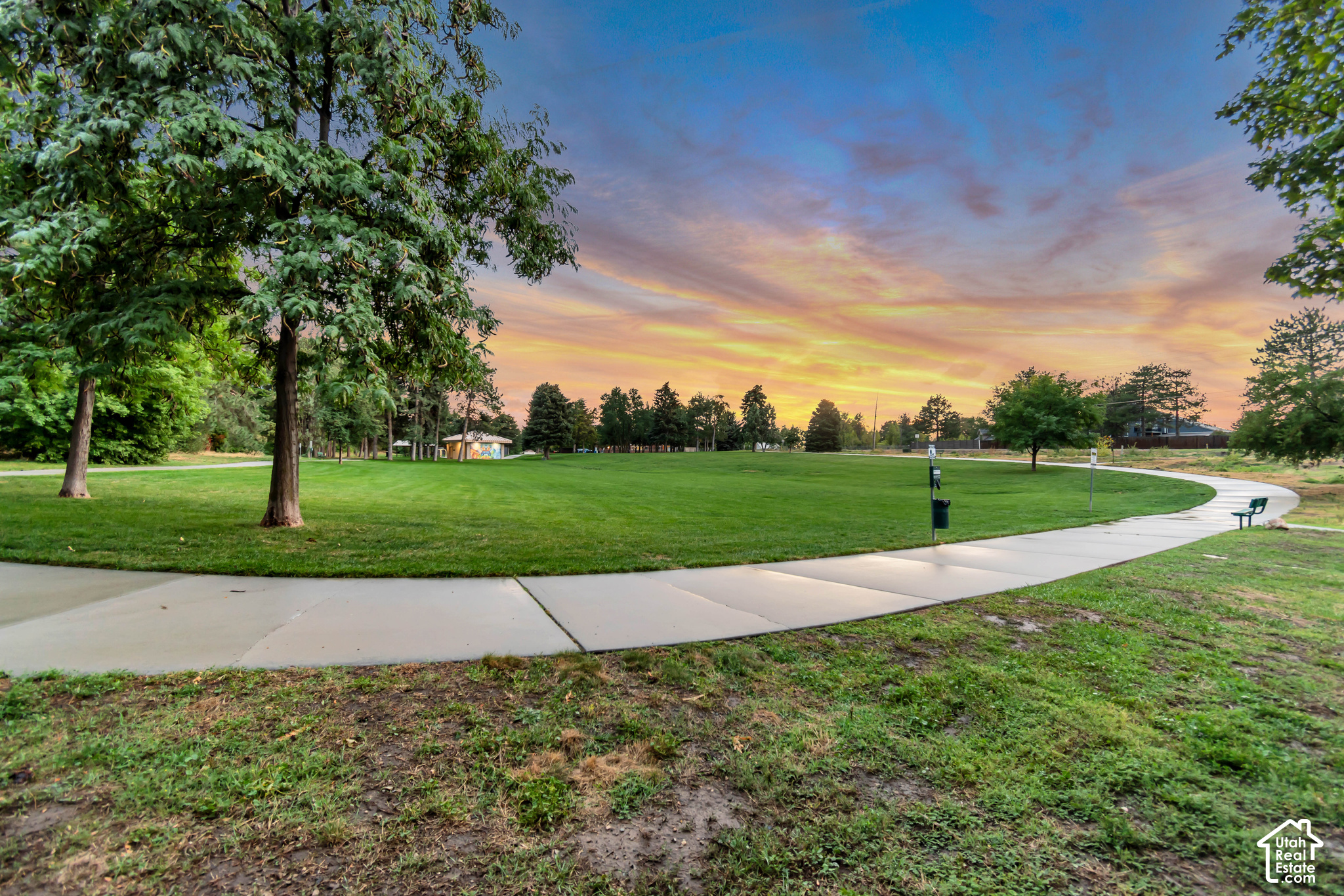 main property photo 27