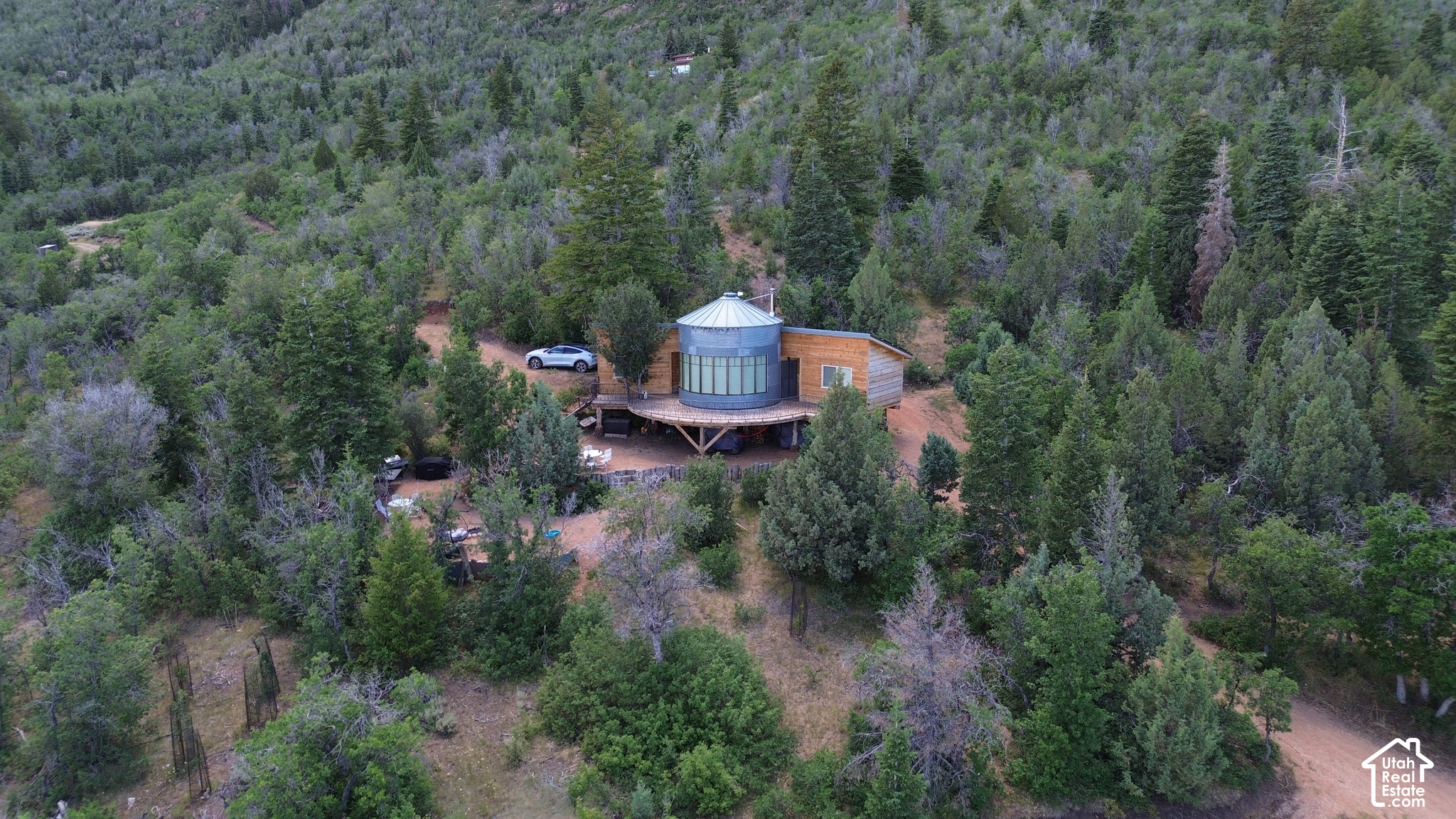 main property photo 6