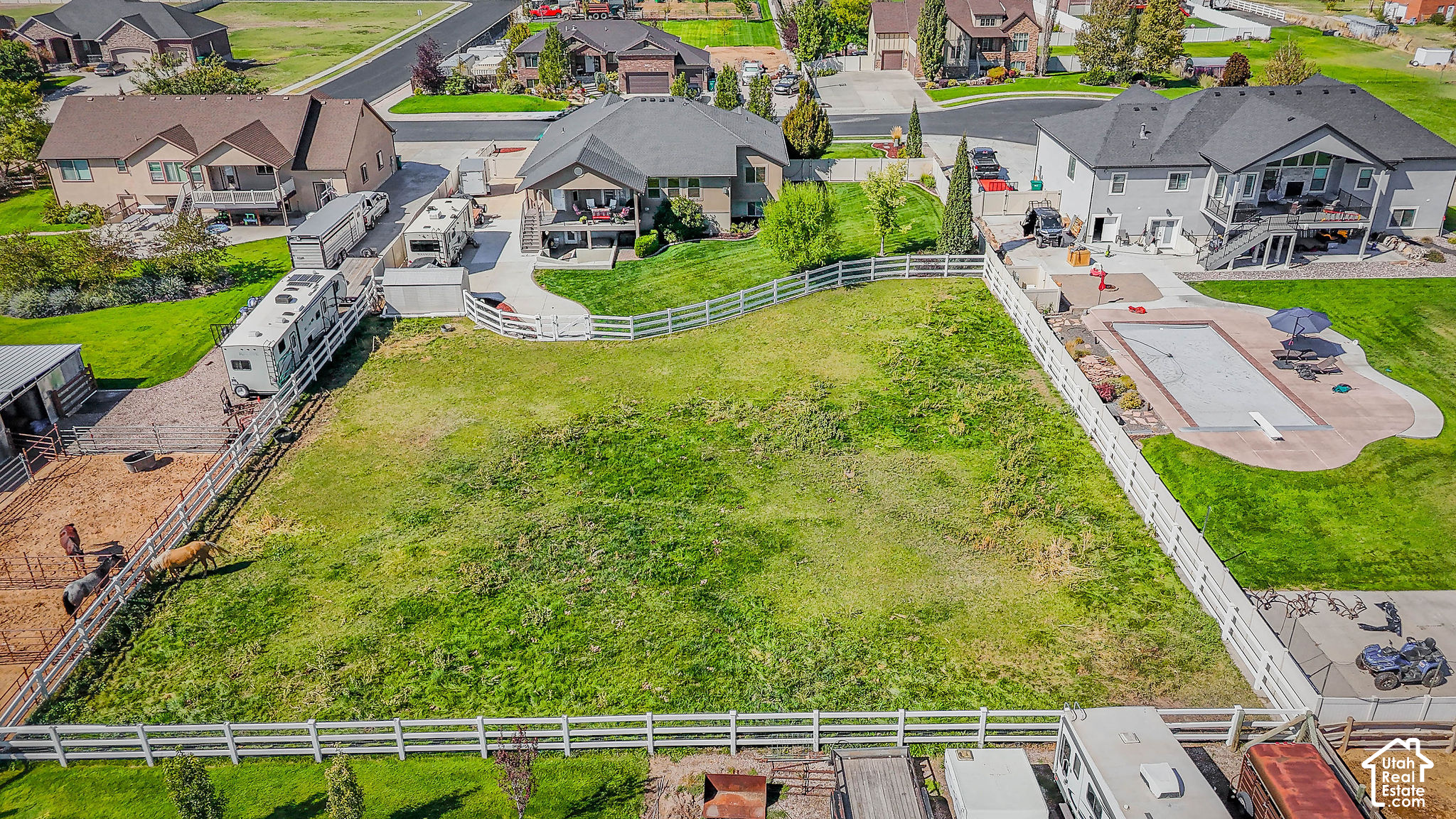 main property photo 50