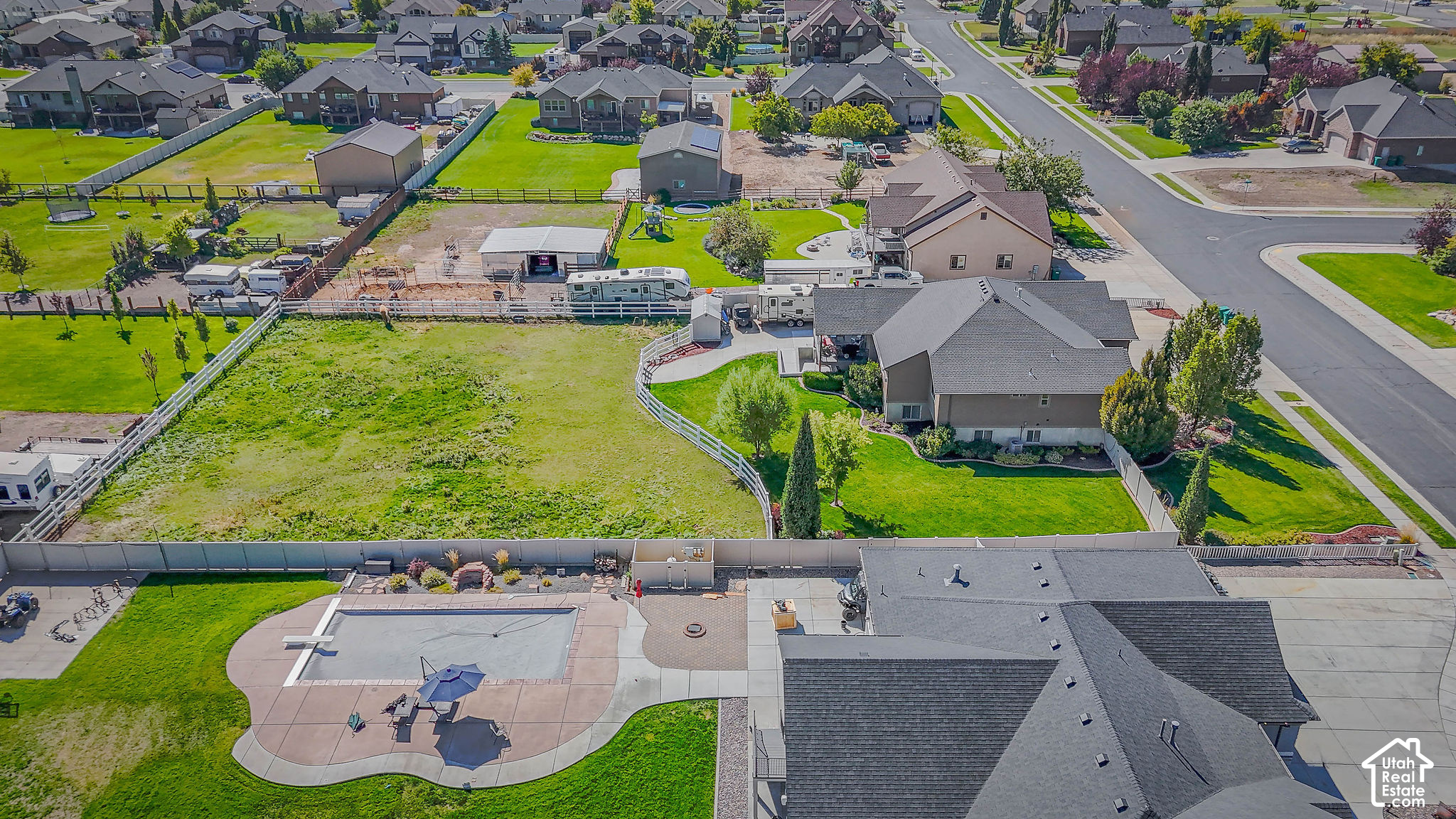 main property photo 51