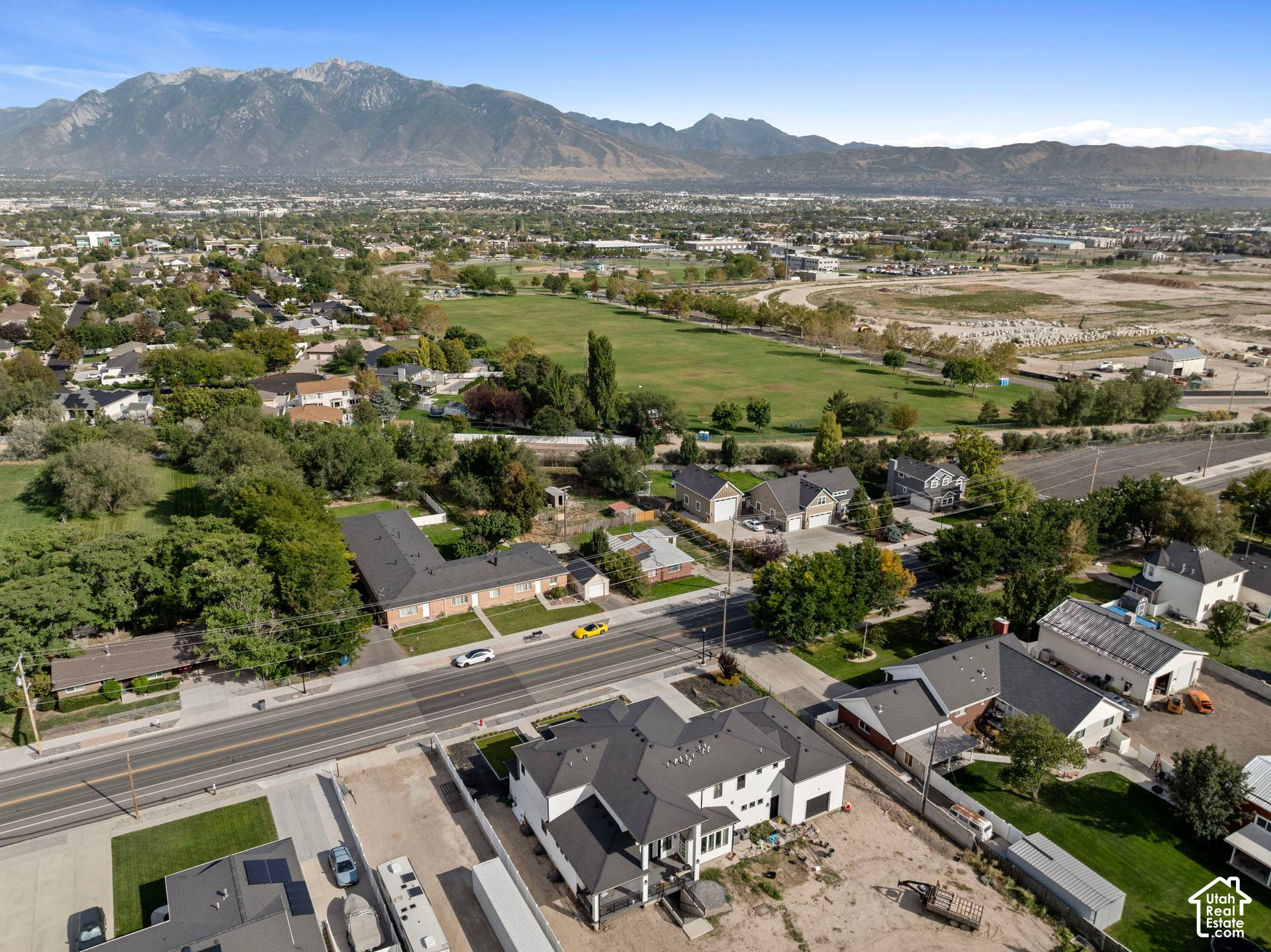 main property photo 15