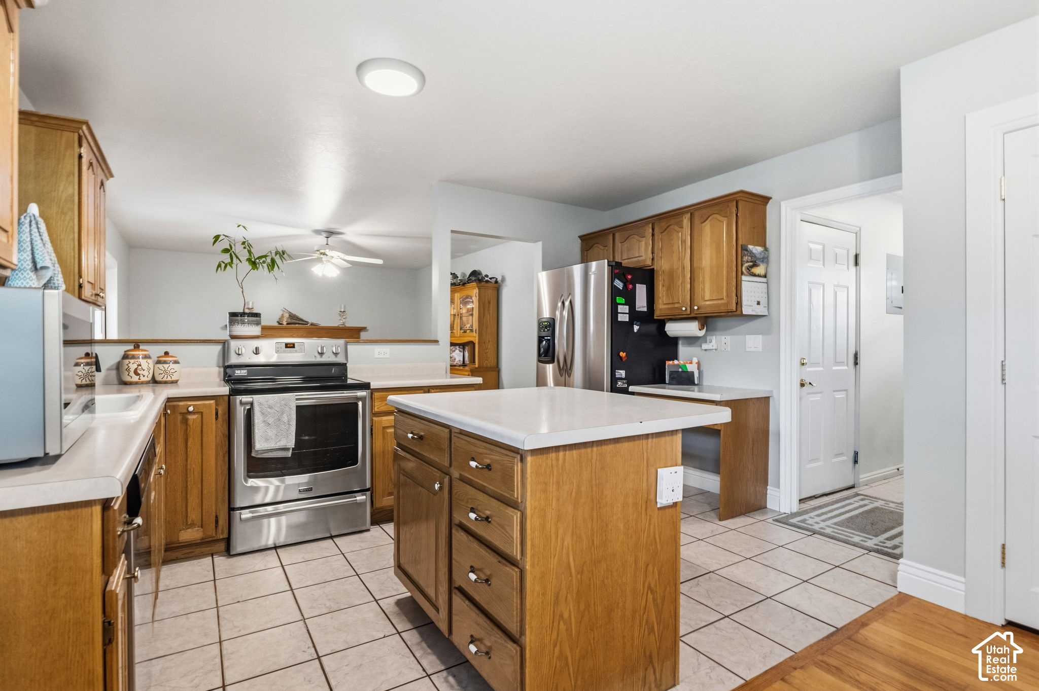 main property photo 11