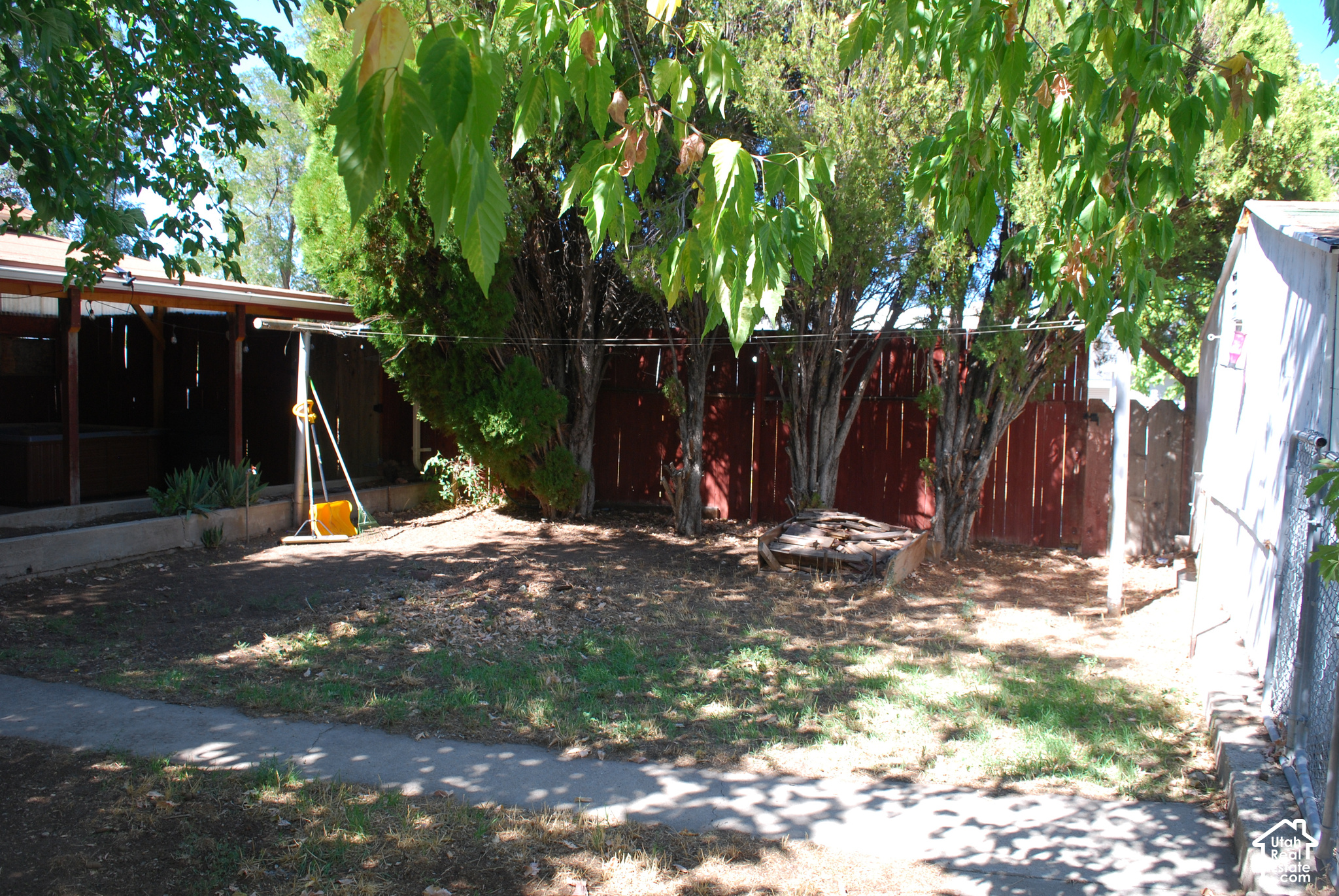 main property photo 35
