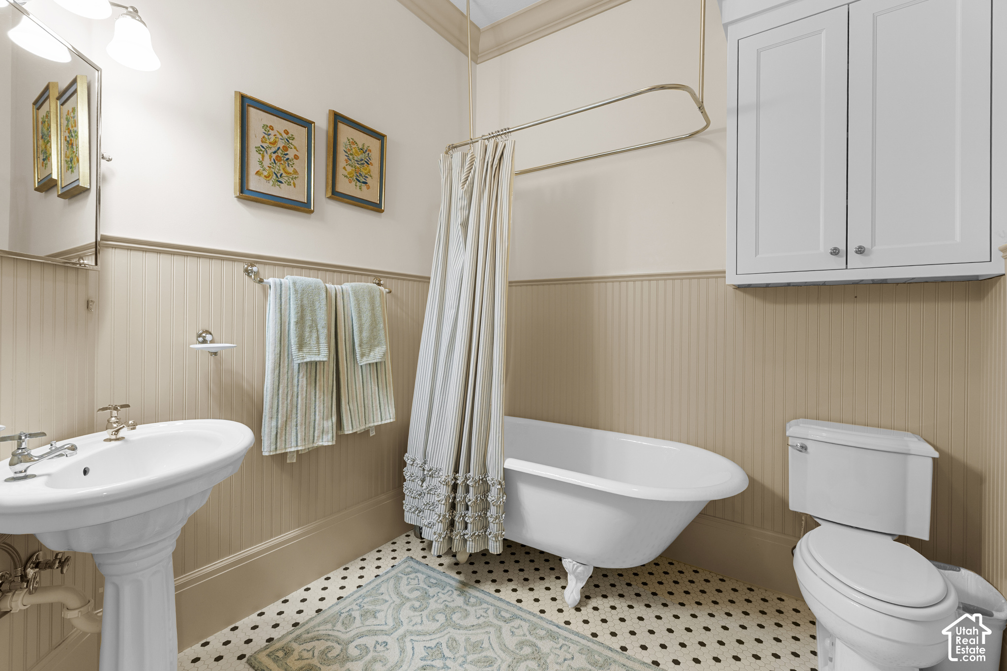 main property photo 44