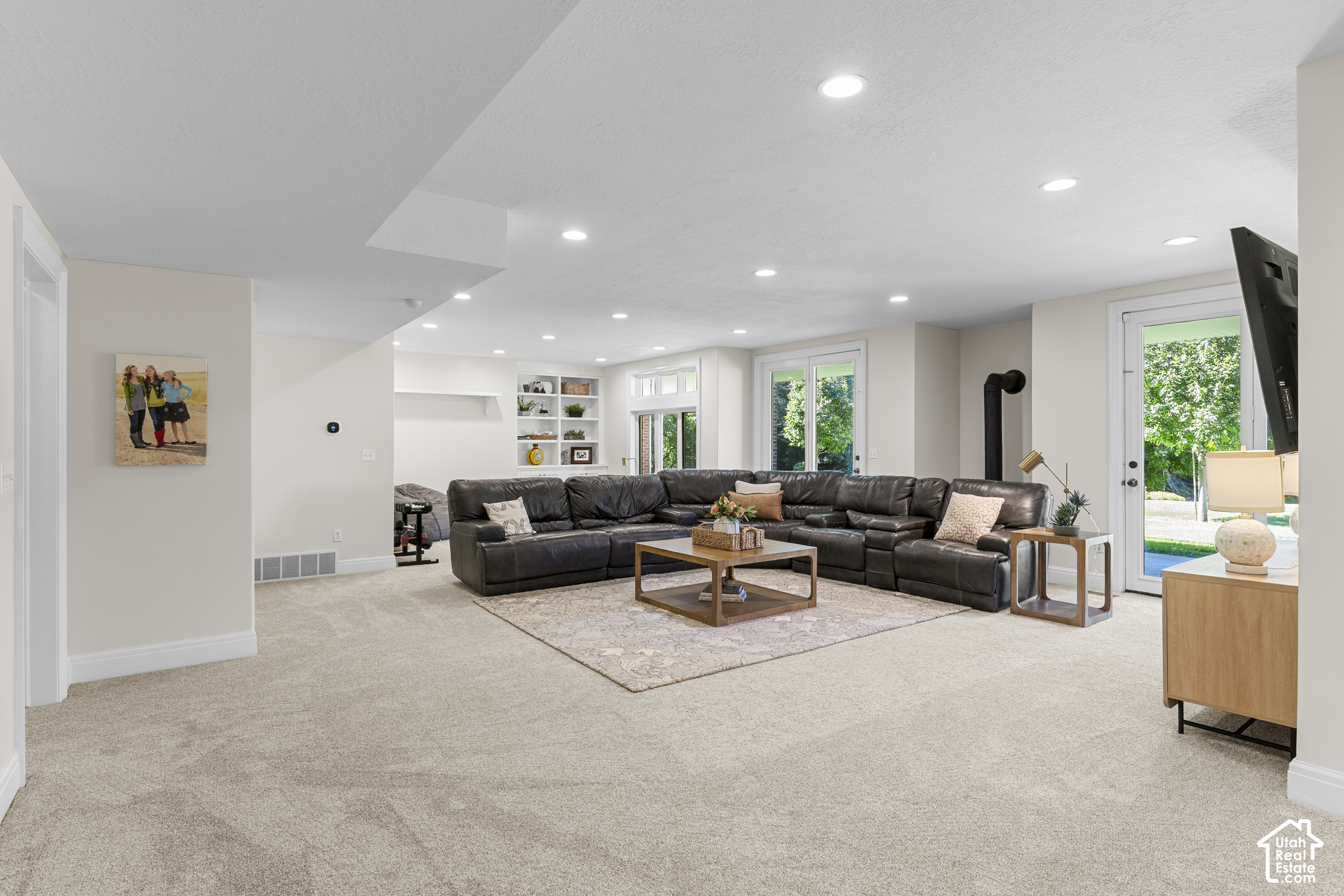 main property photo 59