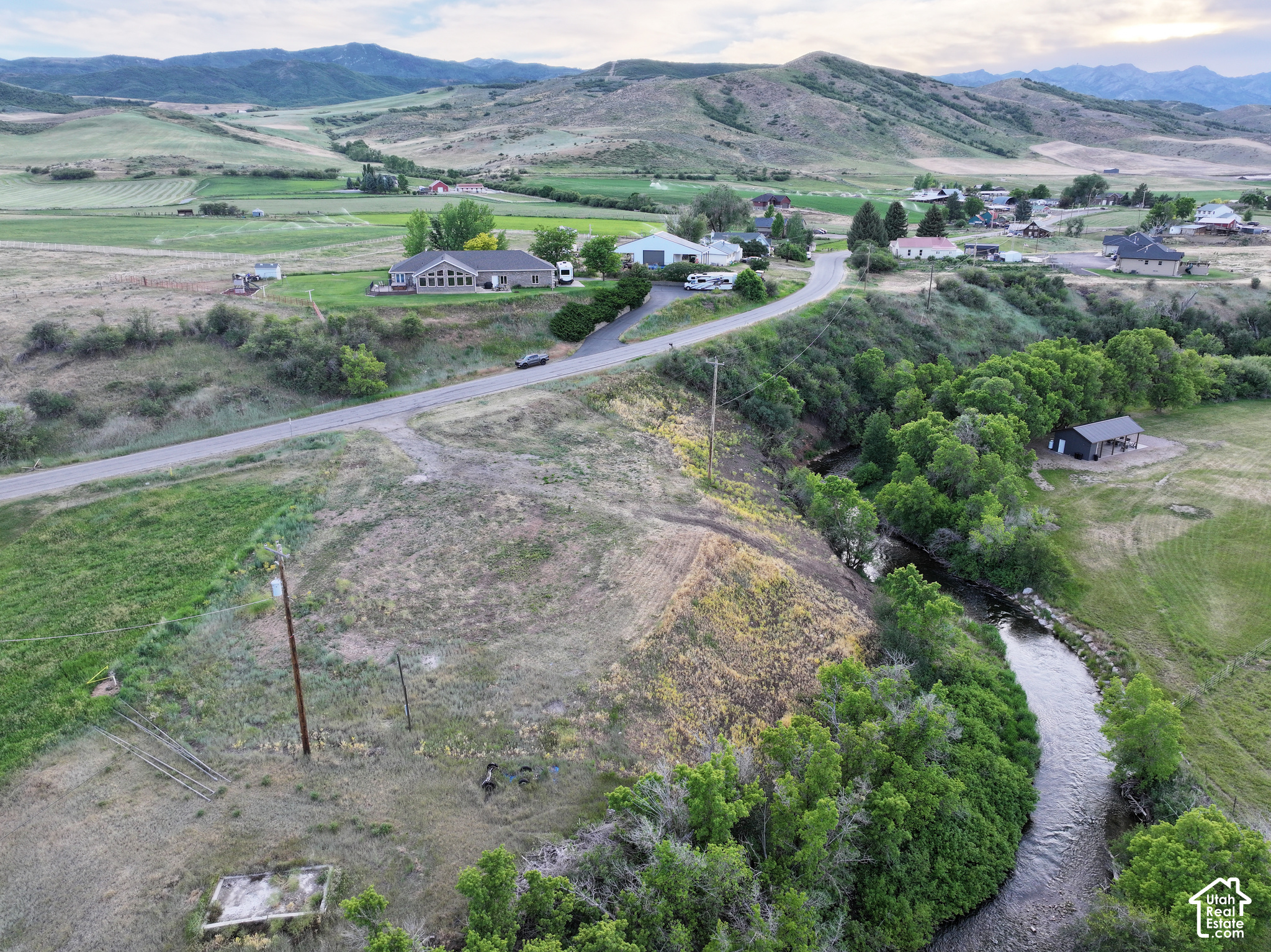 main property photo 6