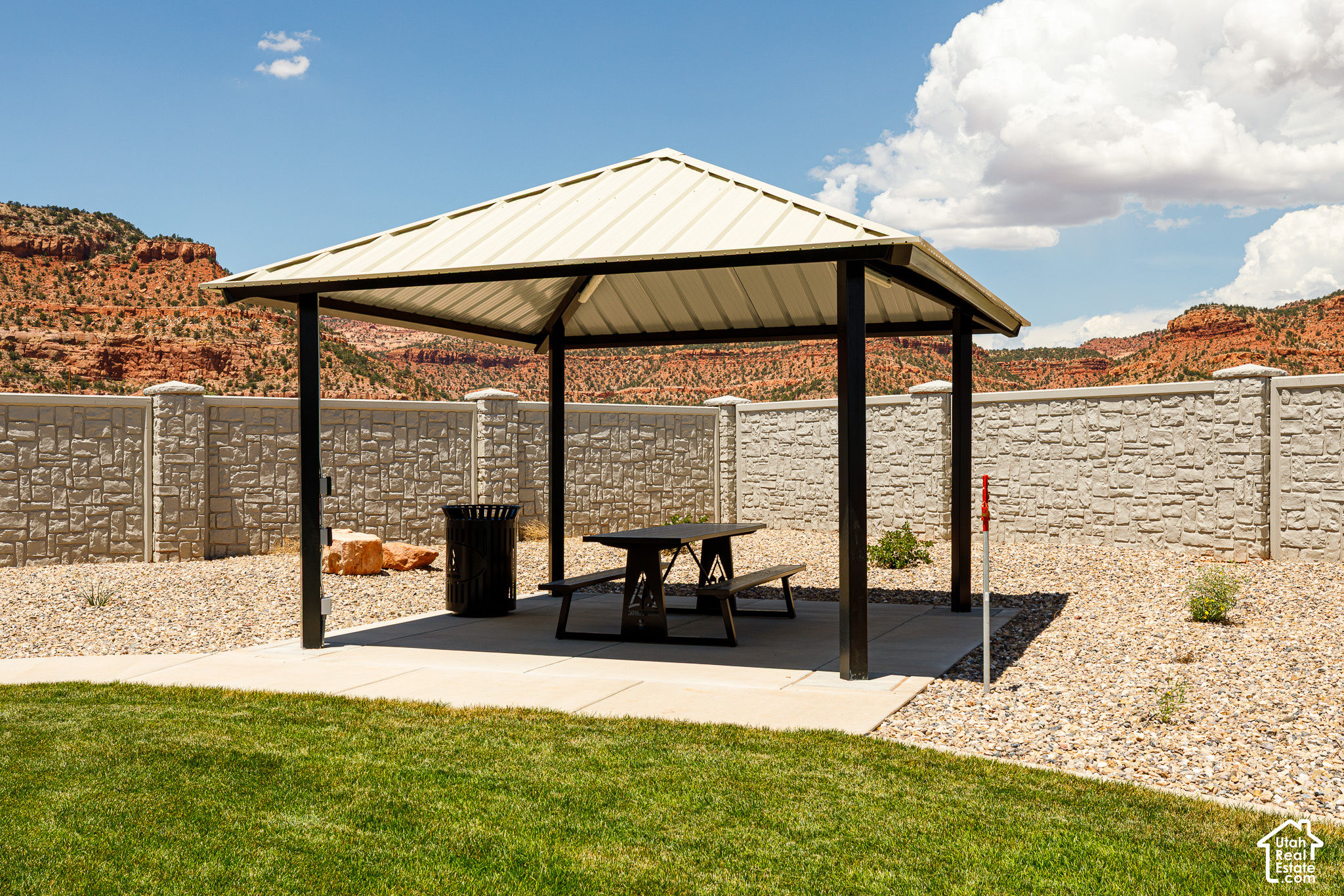 main property photo 59