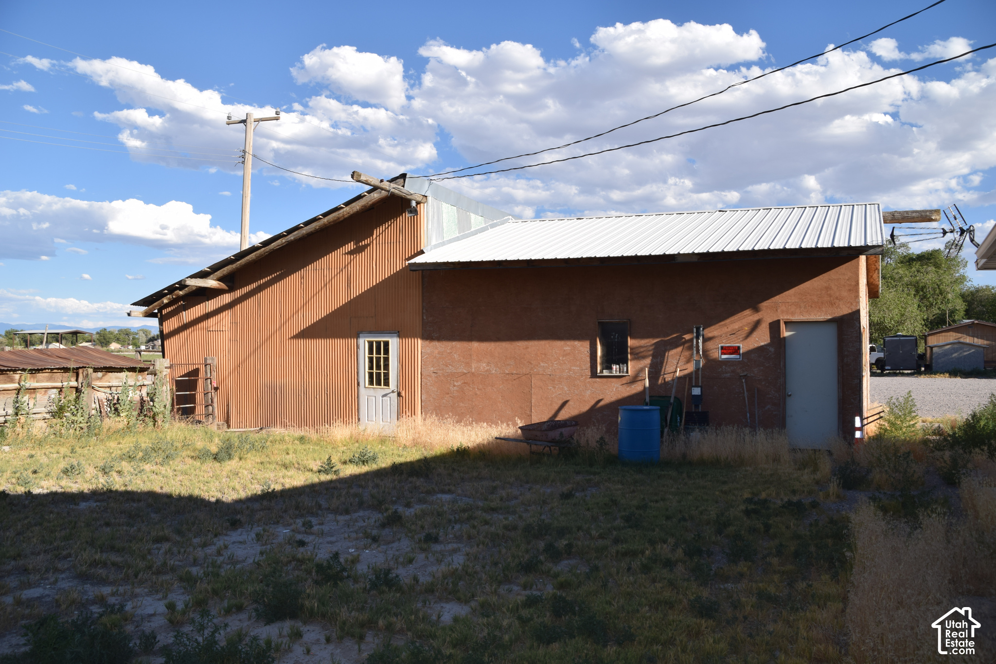 main property photo 17