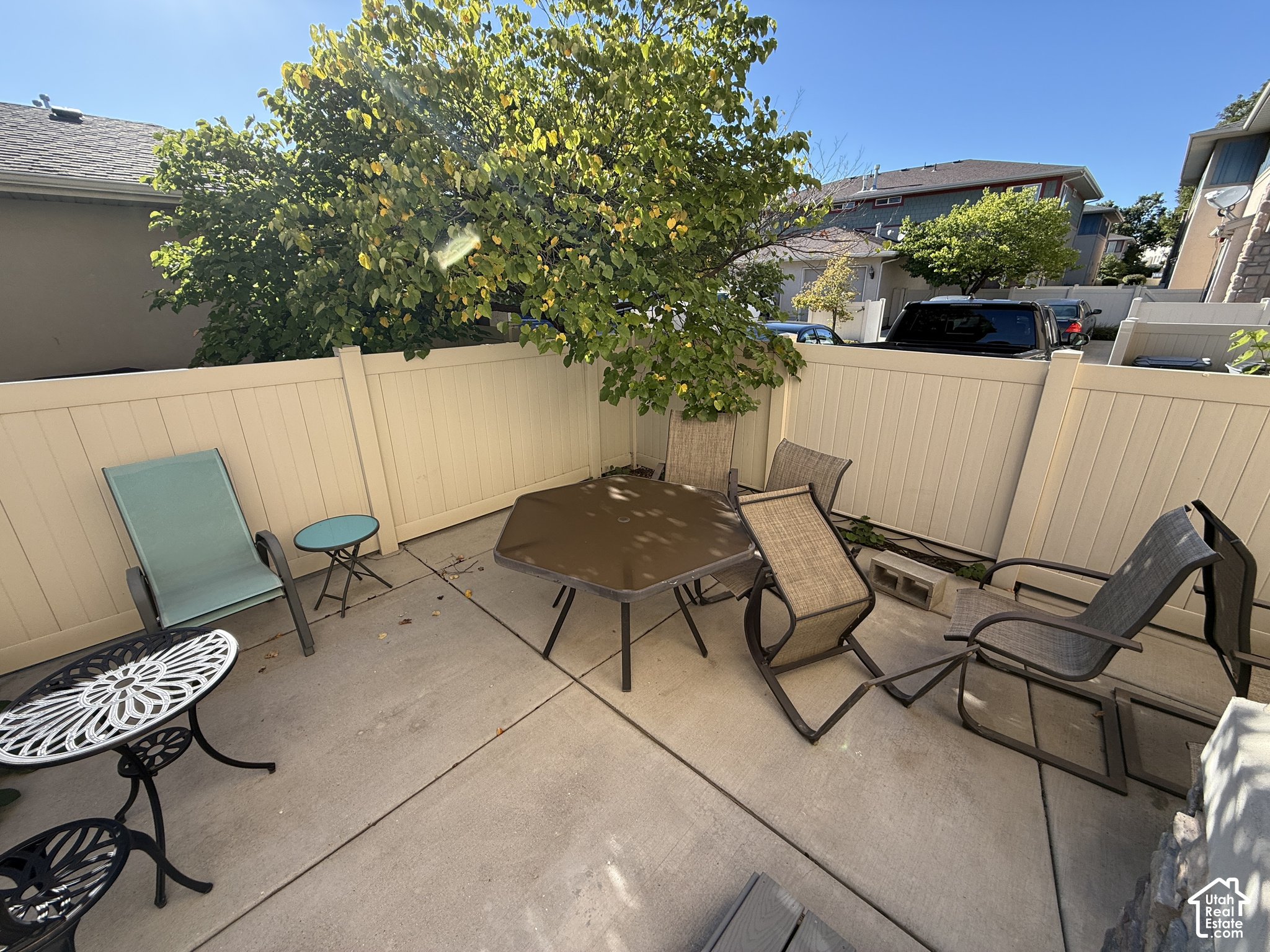 main property photo 51