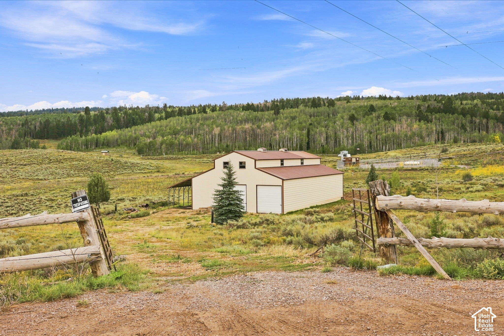 main property photo 22