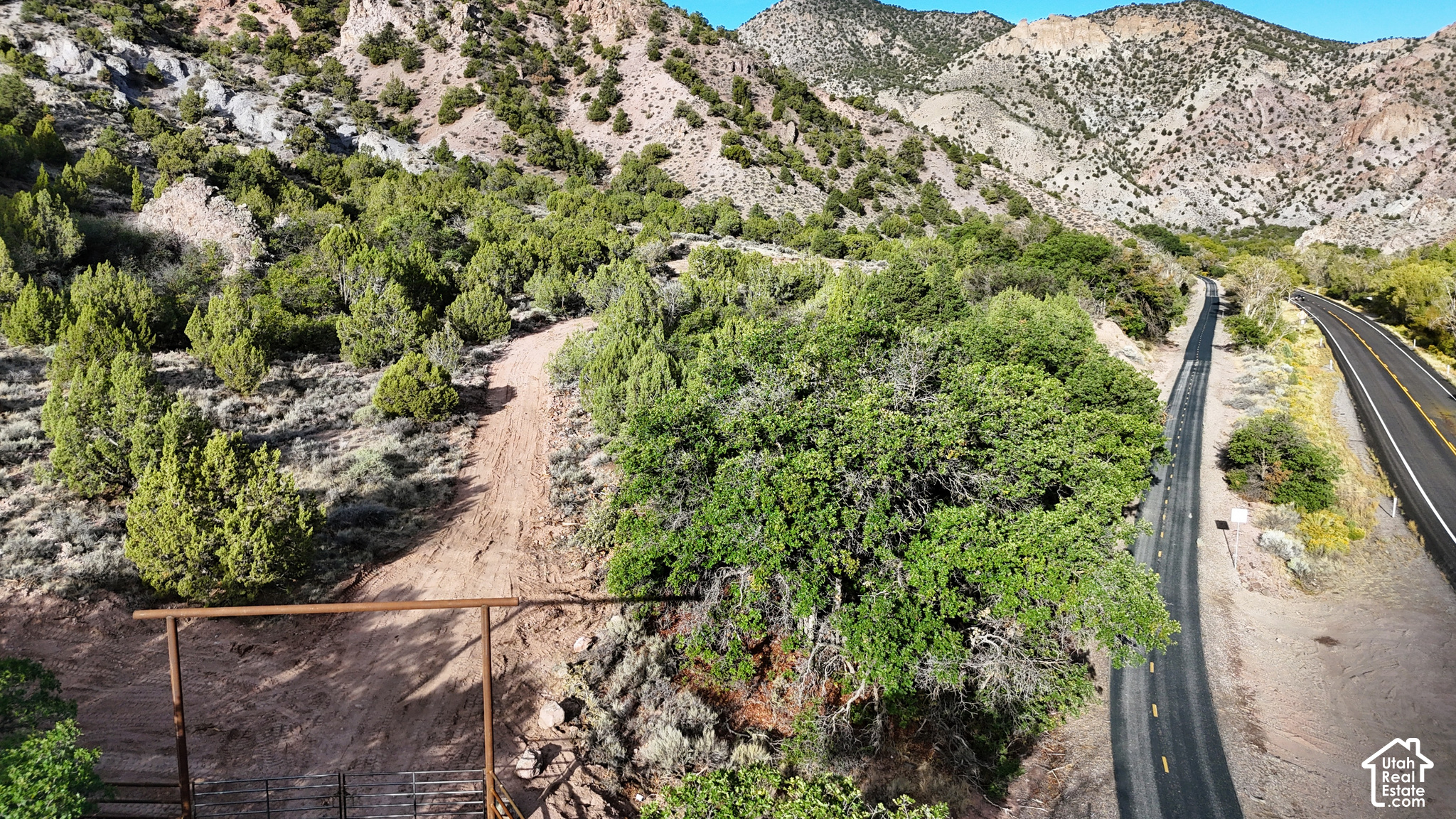 main property photo 10