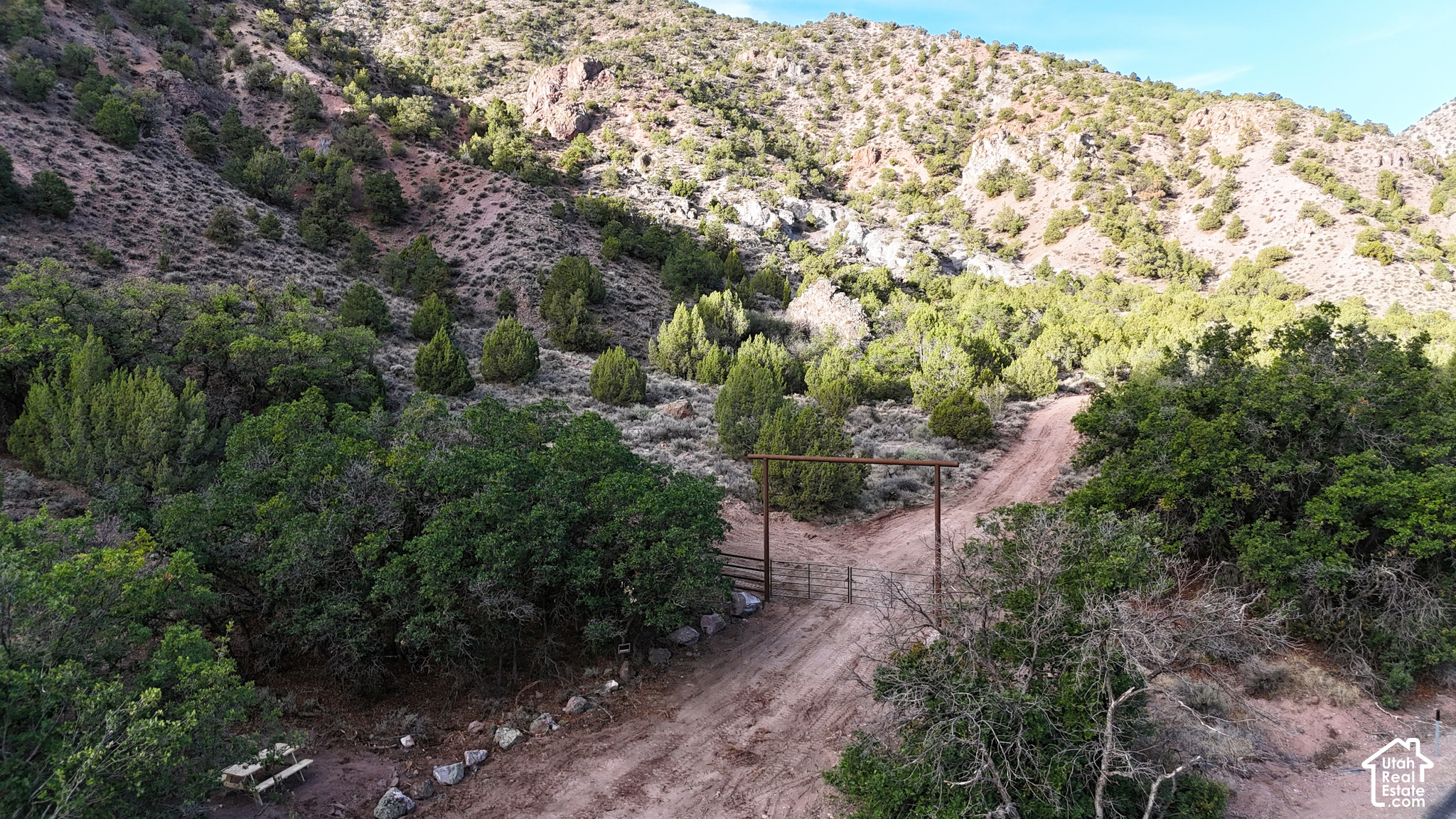 main property photo 9