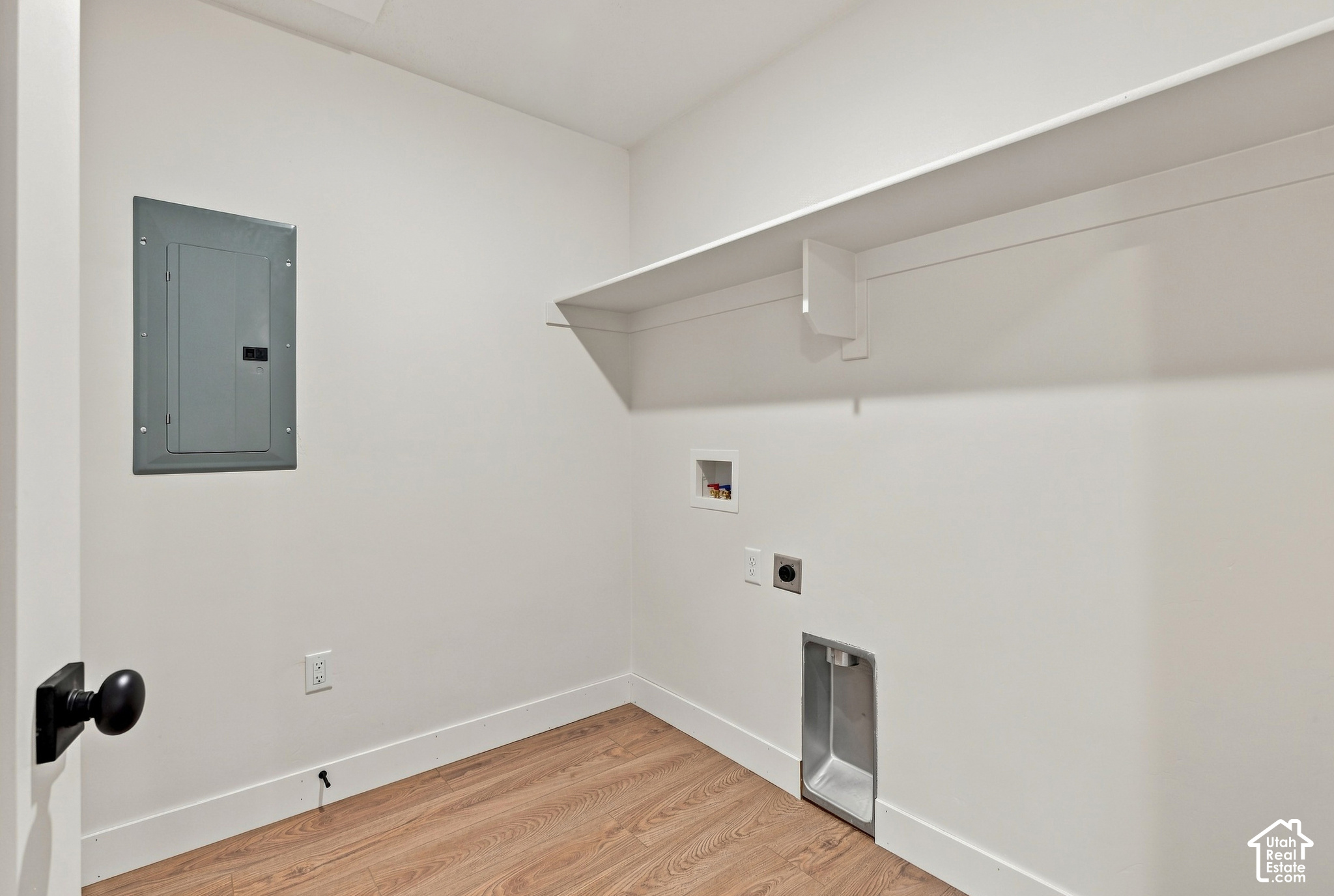 main property photo 40