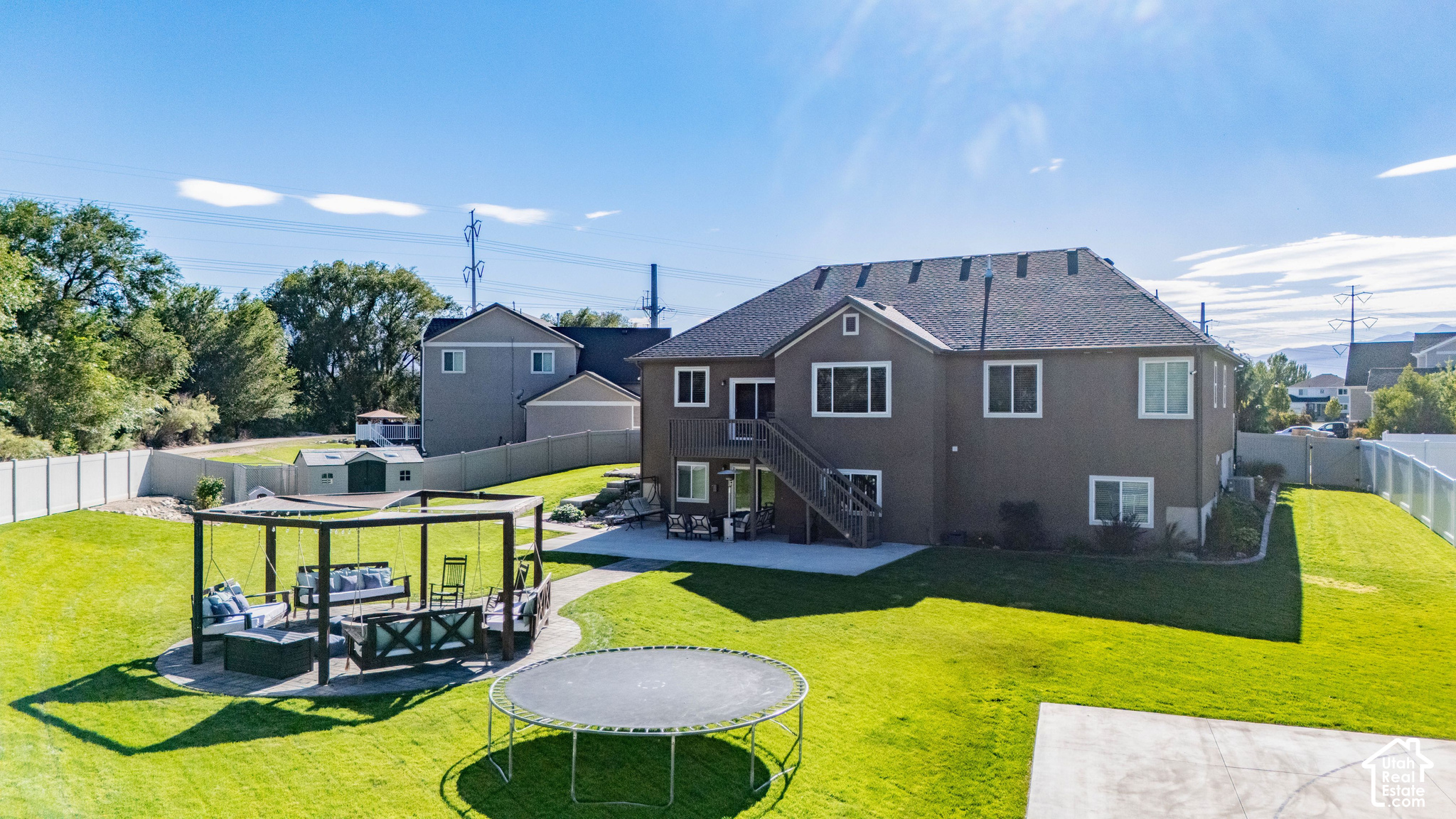 main property photo 50