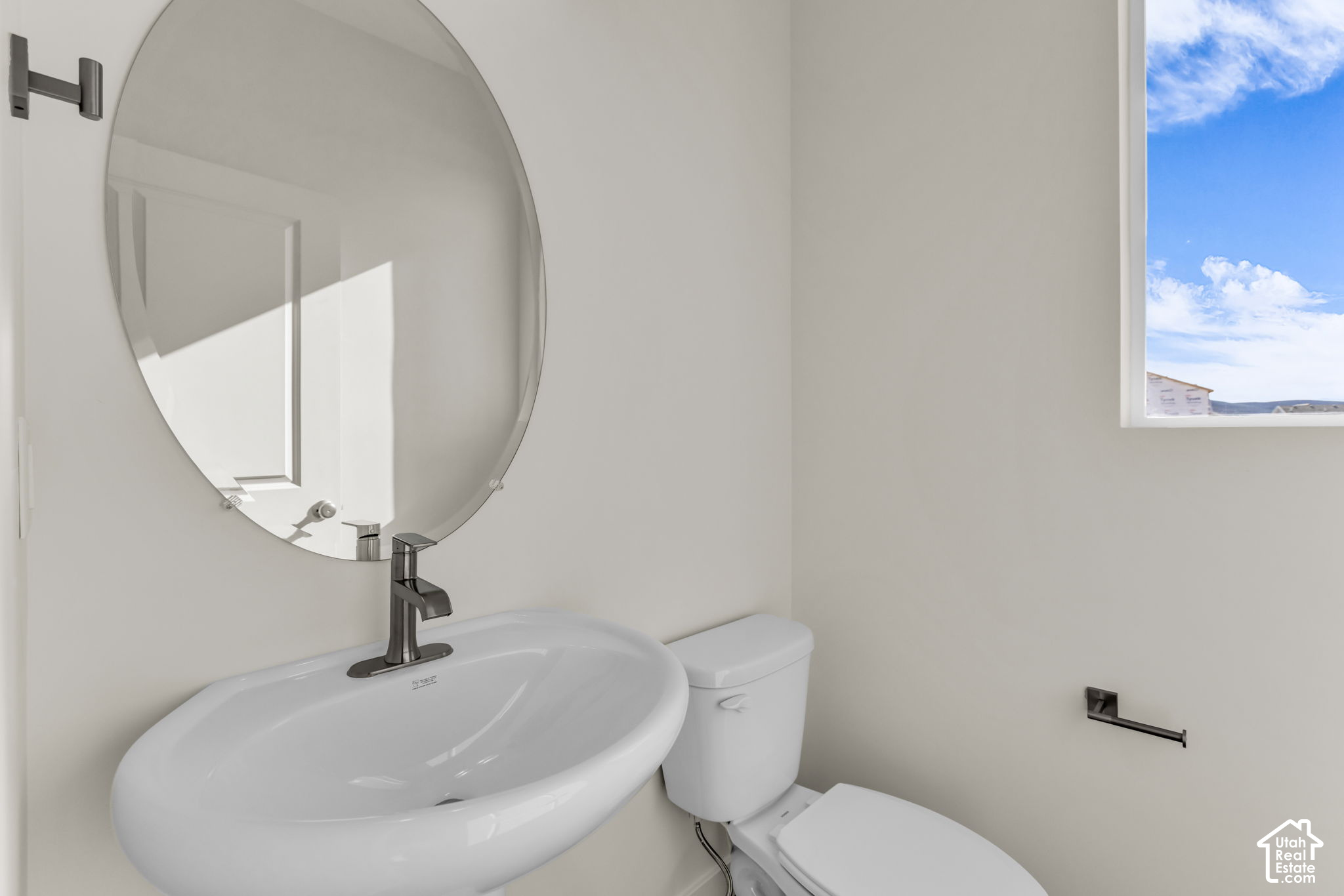main property photo 20