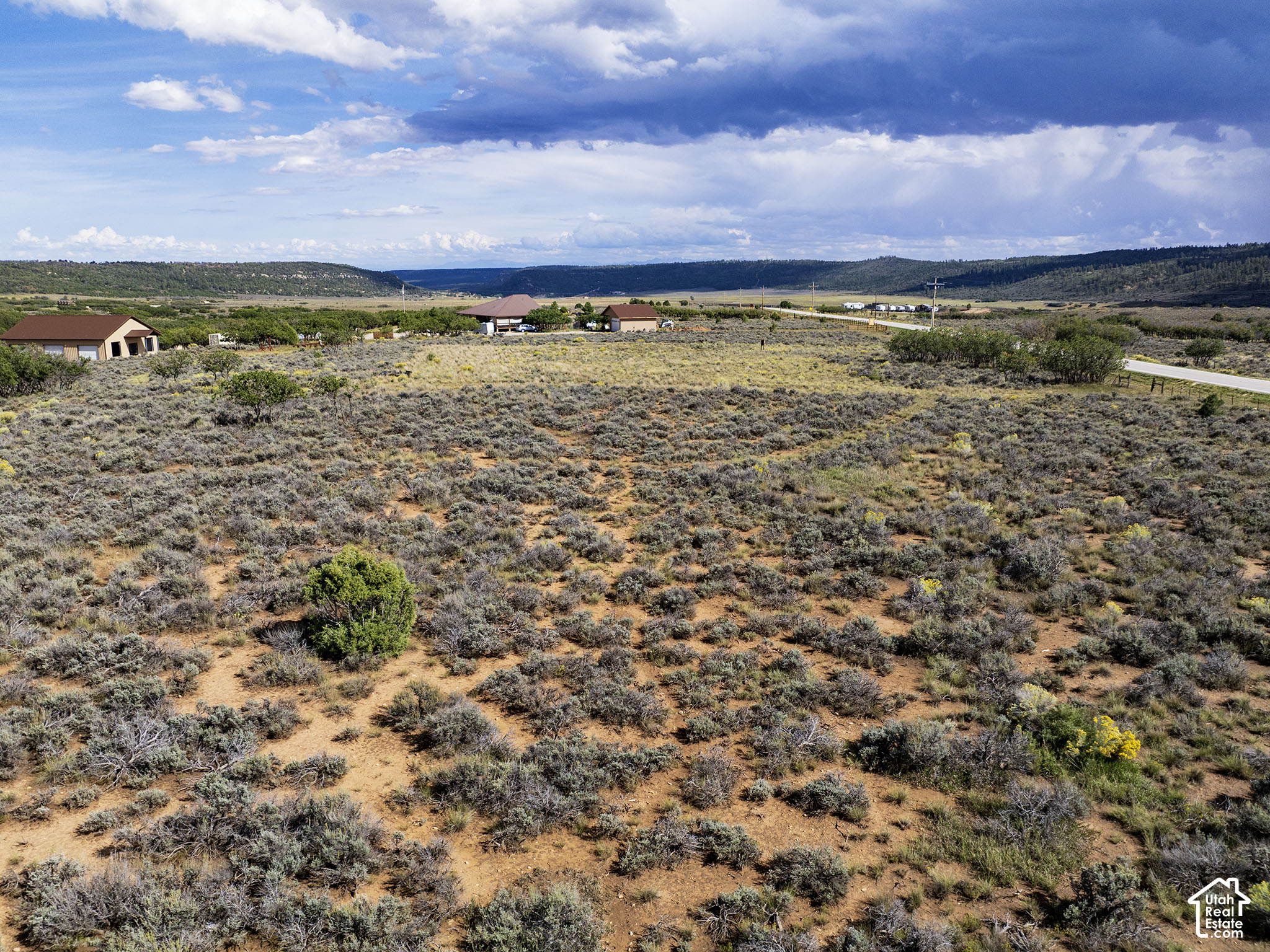 main property photo 14