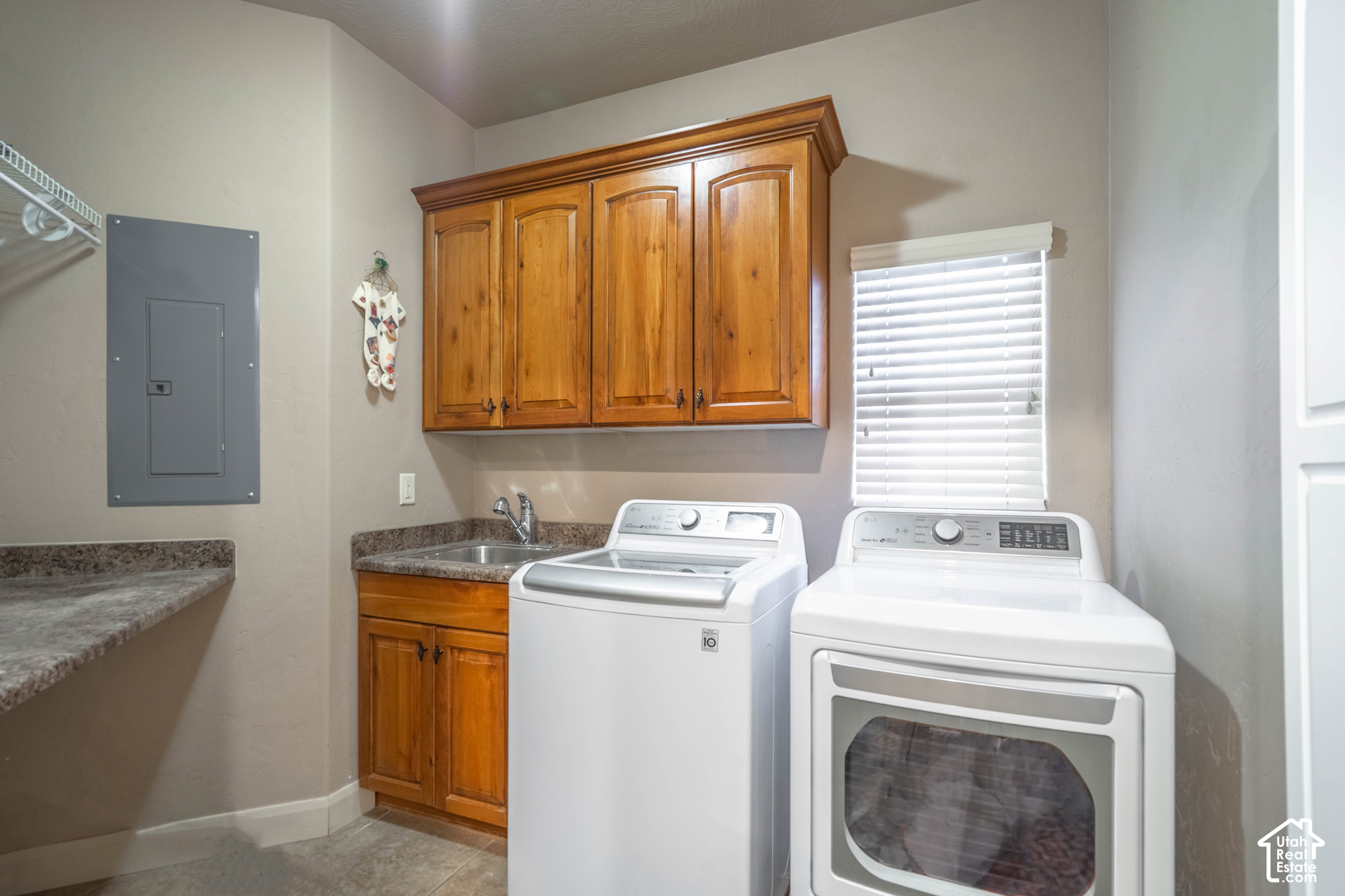 main property photo 51