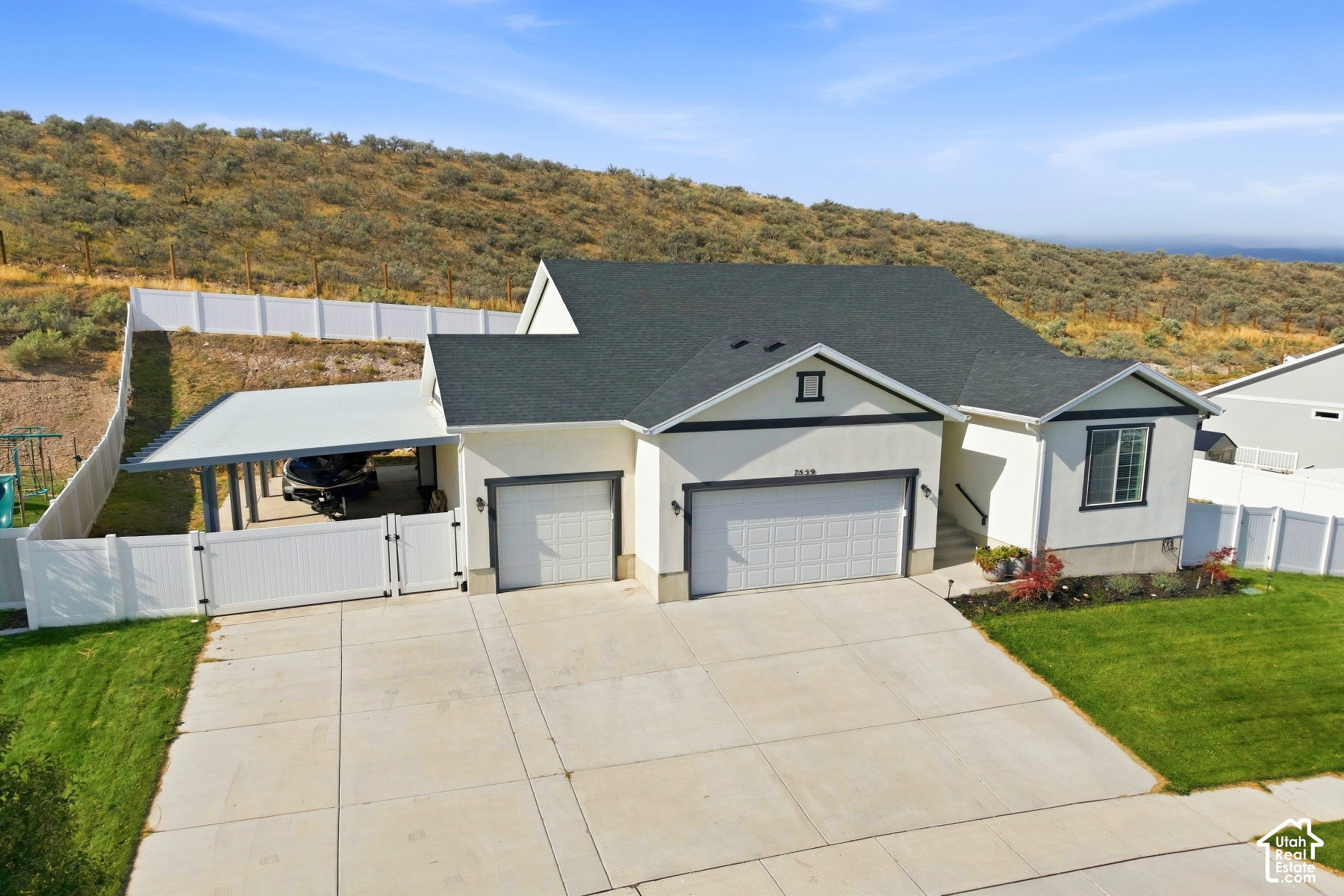 main property photo 19